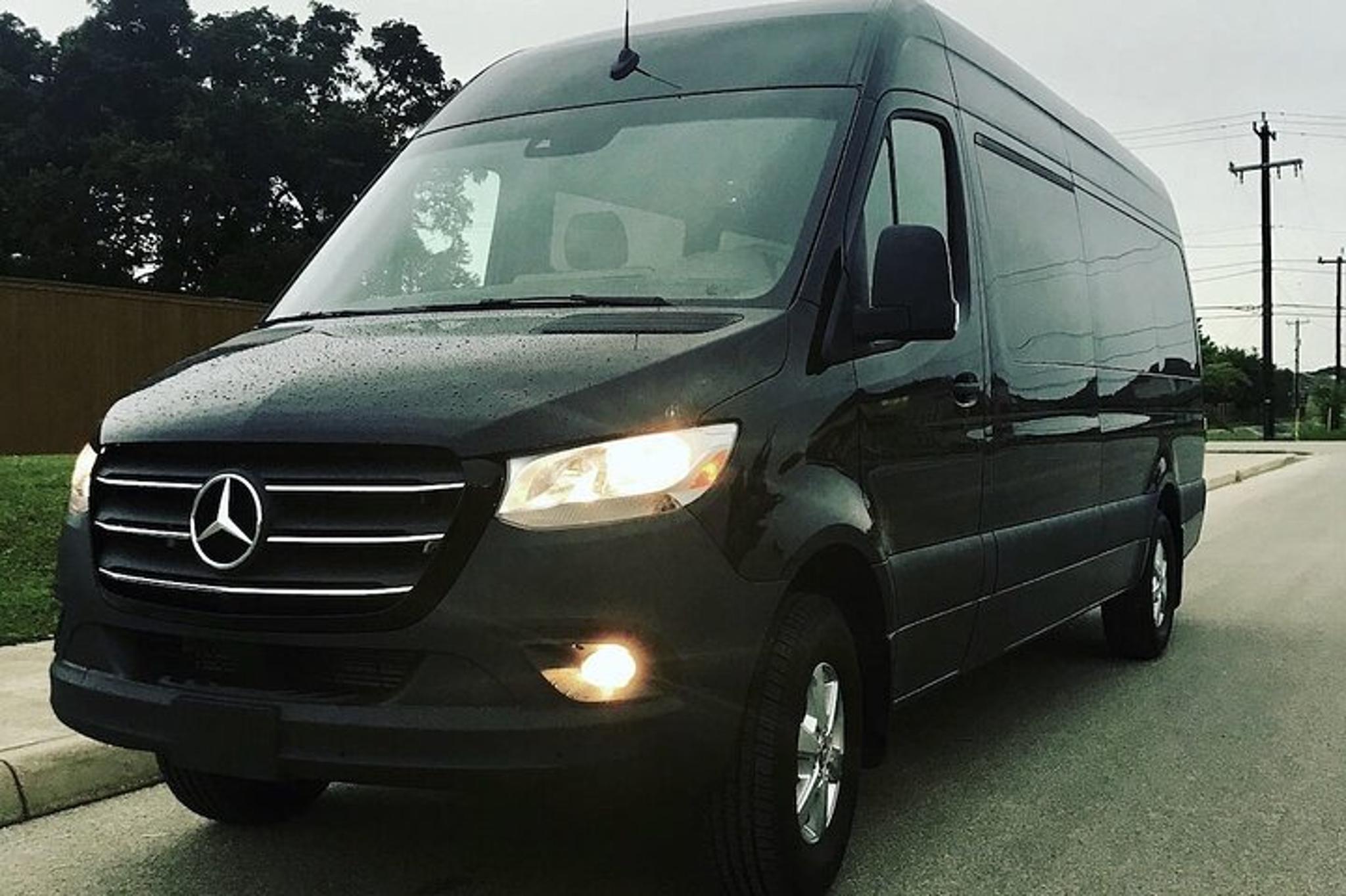 Wine Tours and Events Transfers - Image 4