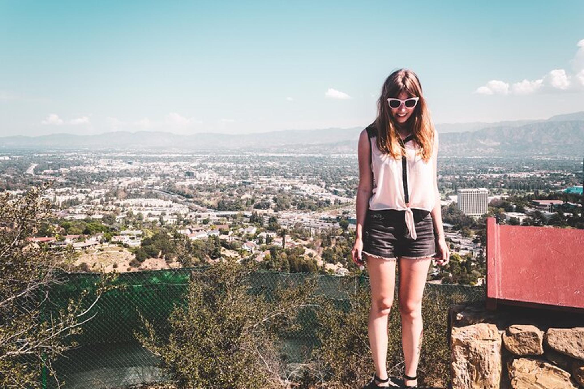 Los Angeles Mulholland Drive and Santa Monica Tour - Image 2