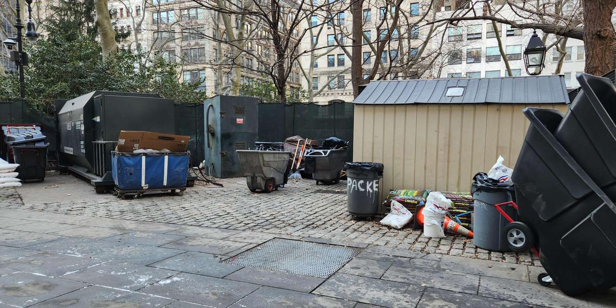 New York City Garbage and Rats Walking Tour - Image 4