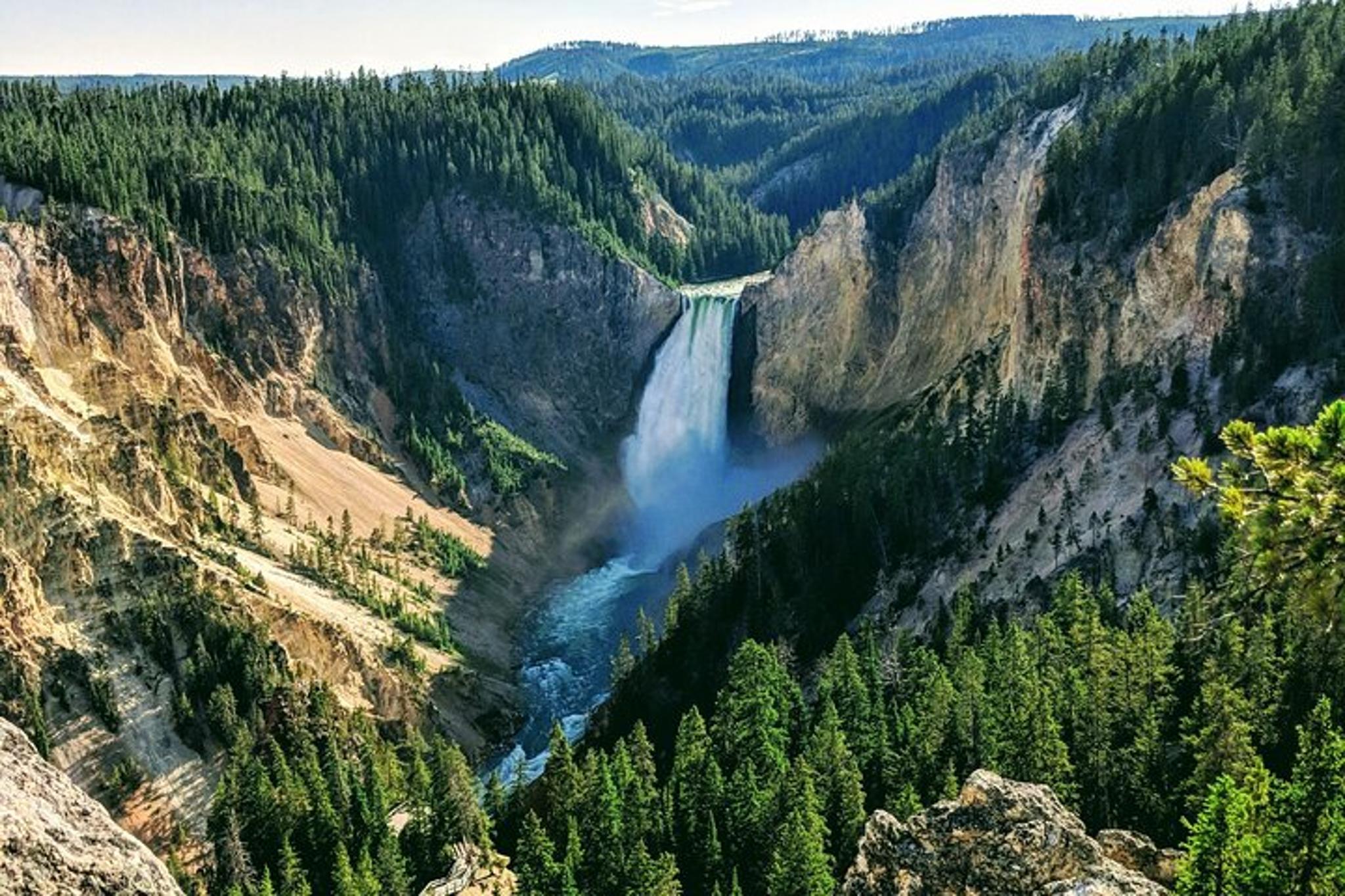 Yellowstone Private Small-Group Tour with Lunch - Image 5