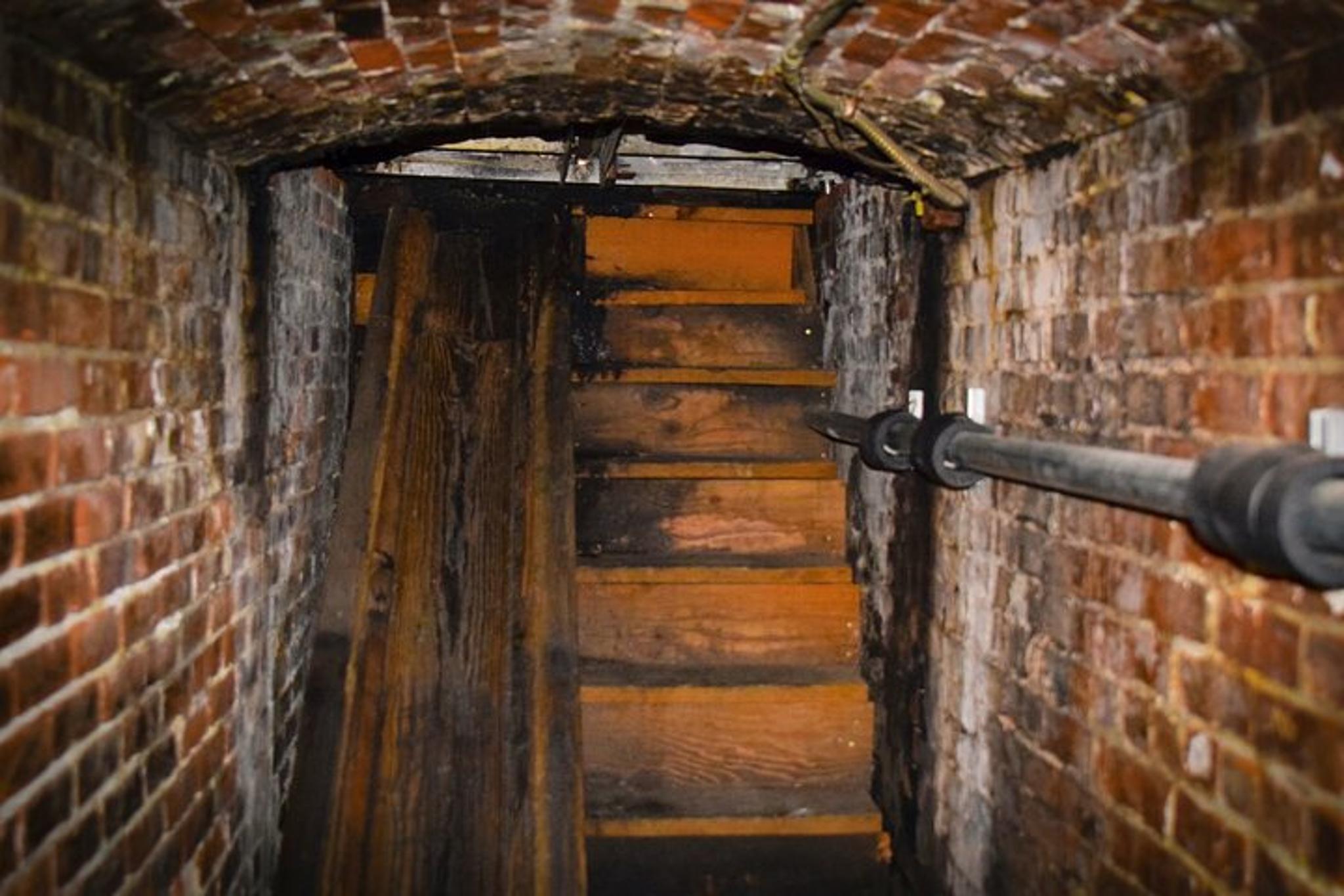 Portland Underground Shanghai Tunnel Tour with Brewery Tastings - Image 1