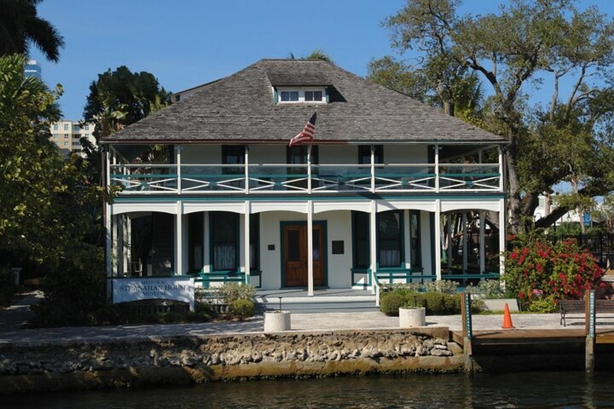 Fort Lauderdale Scavenger Hunt by the New River - Image 3