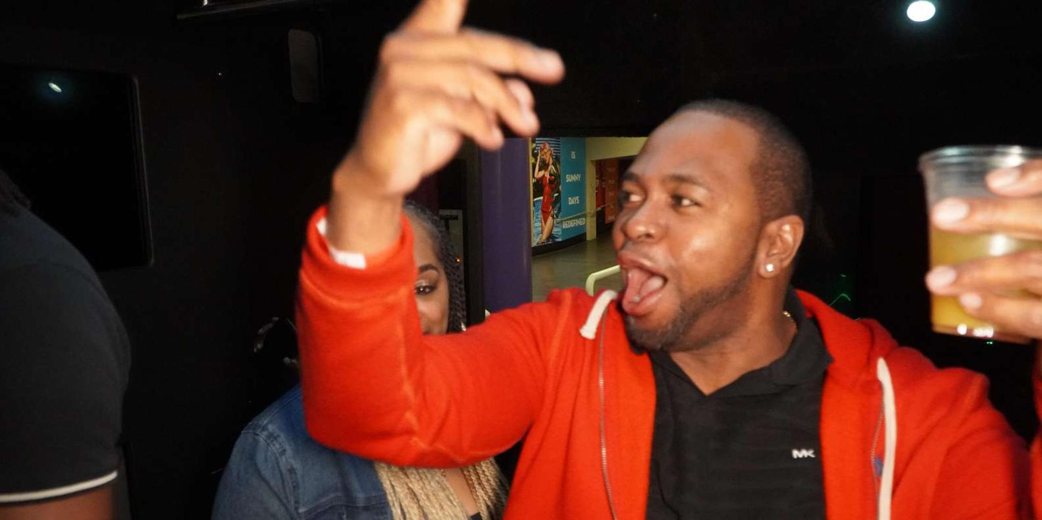 Las Vegas Hip-Hop Pool and Club Tour with Party Bus - Image 5