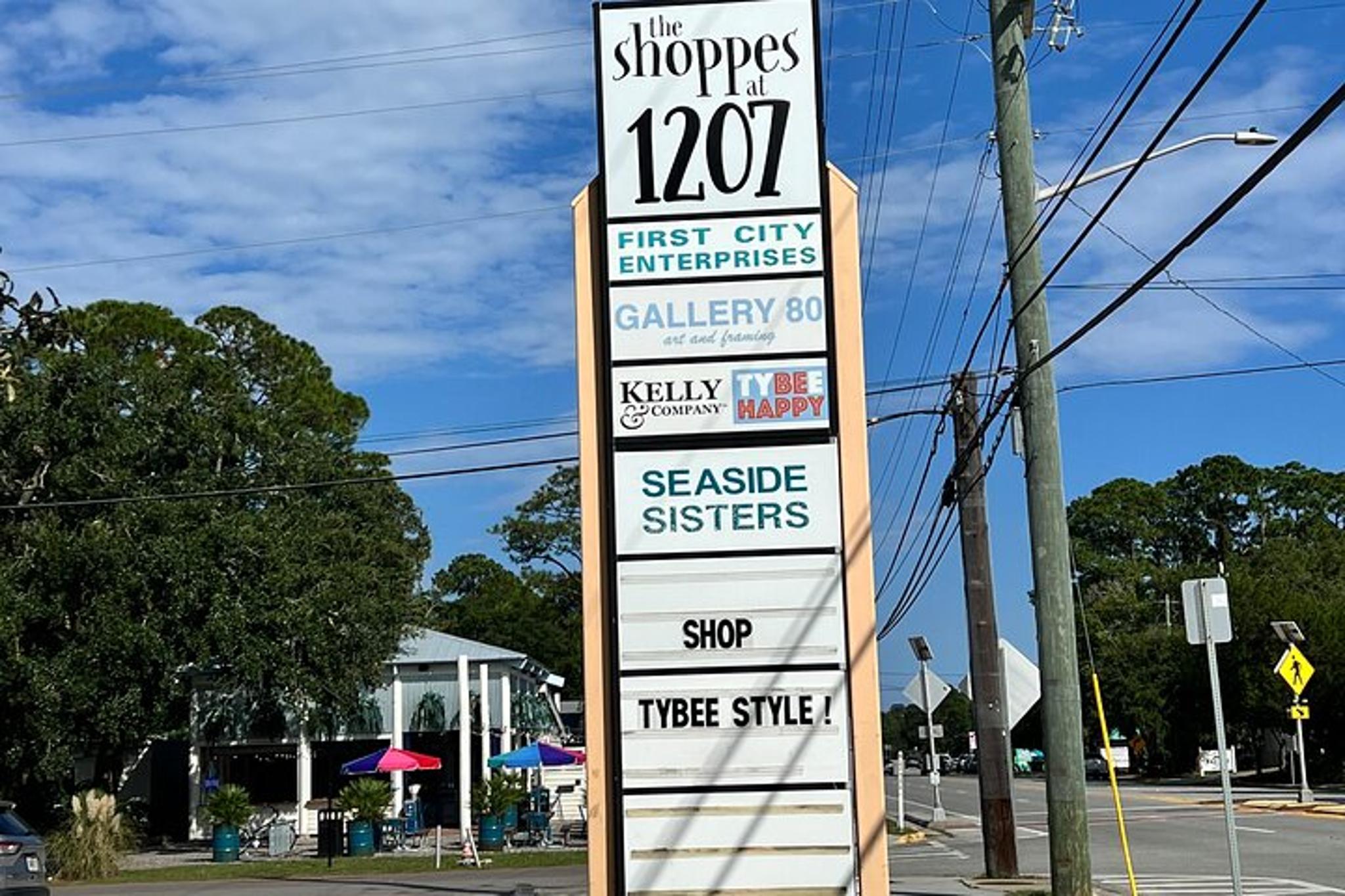 Tybee Island Shopping Tour with Wine - Image 4