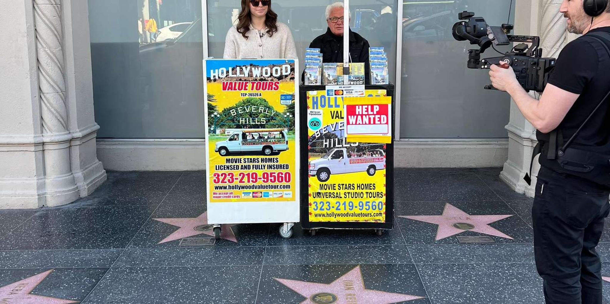Hollywood Celebrity Homes Tour - Image 2