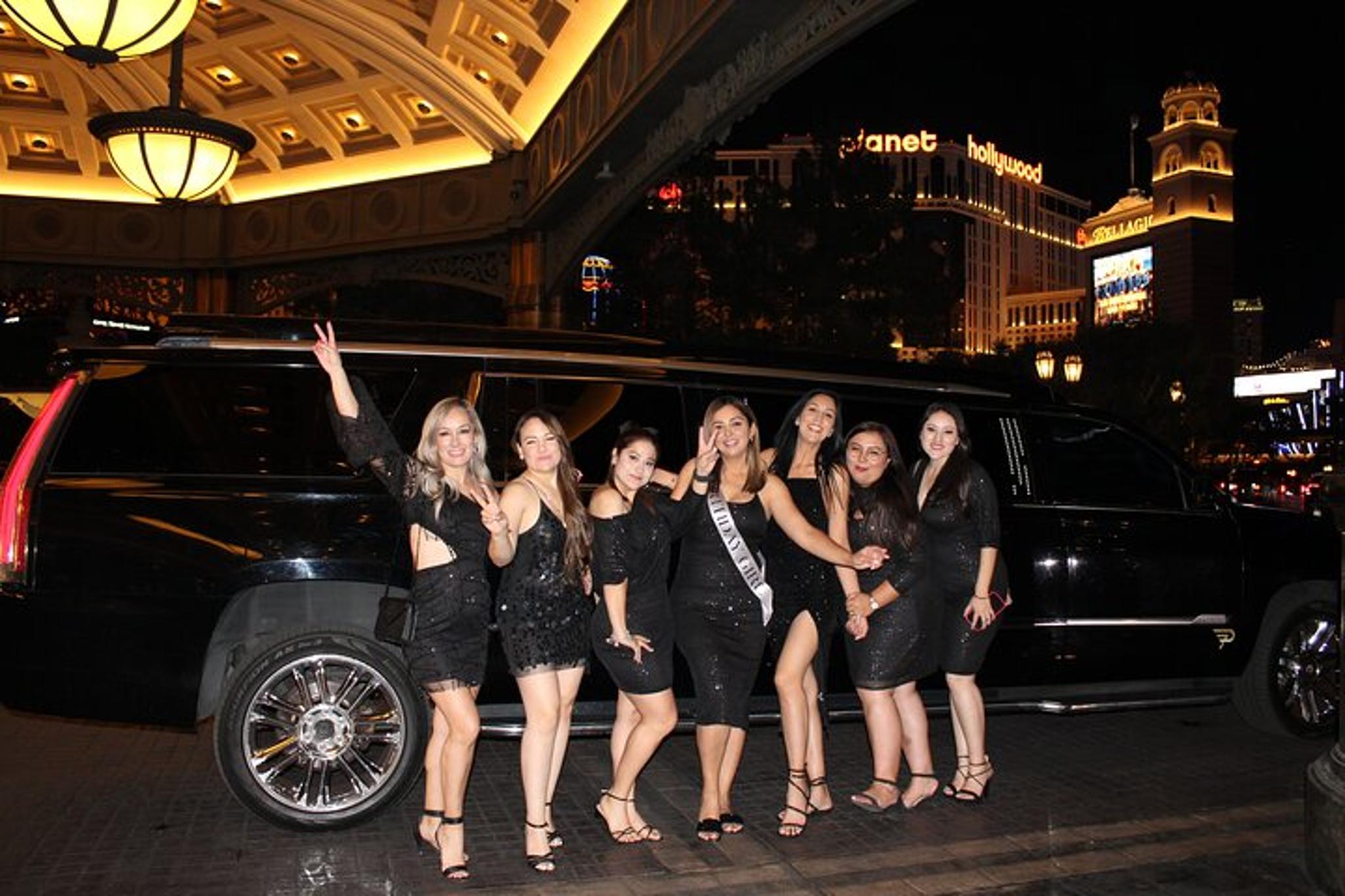 Las Vegas Limo Tour with Champagne 2.5 hr - Image 3