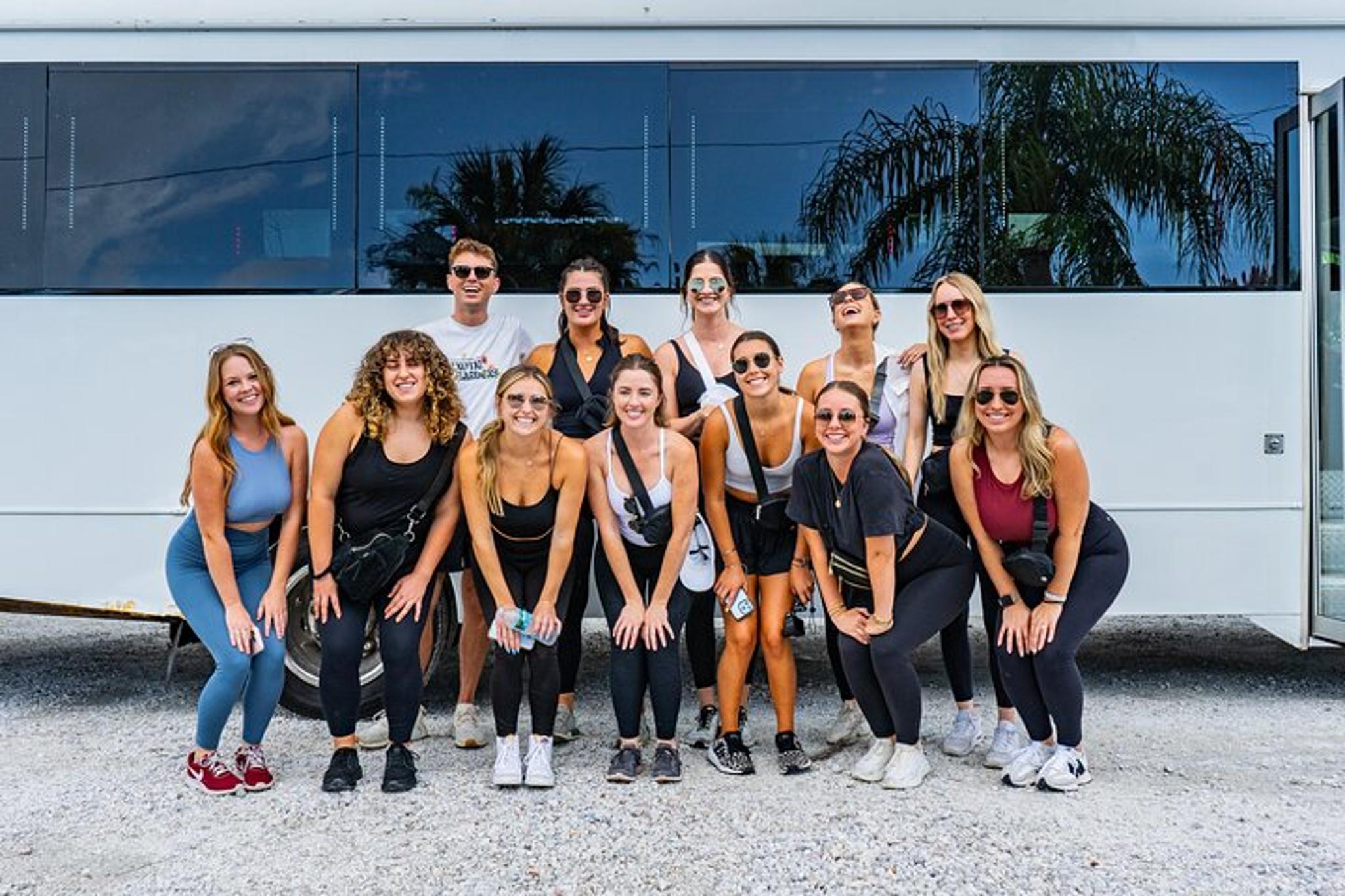 St Petersburg Party Bus Private Tour 4 hr - Image 3