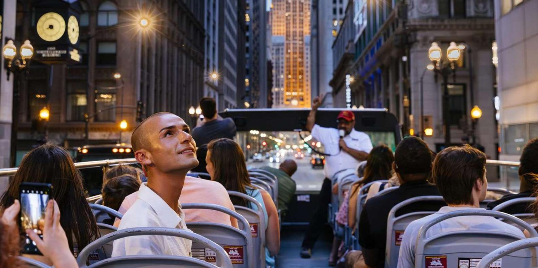 Chicago Sunset Open-Top Bus Tour with Live Guide