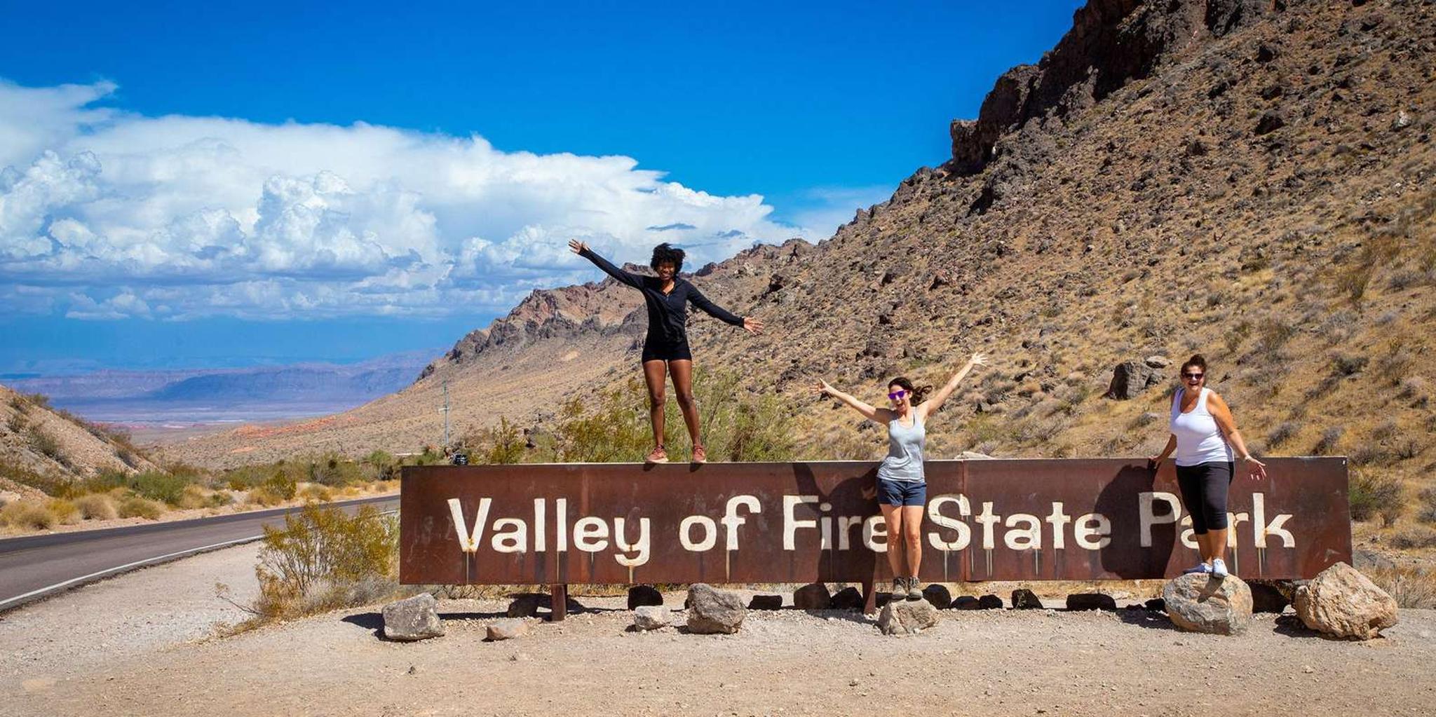 Las Vegas Valley of Fire Hiking Tour - Image 6