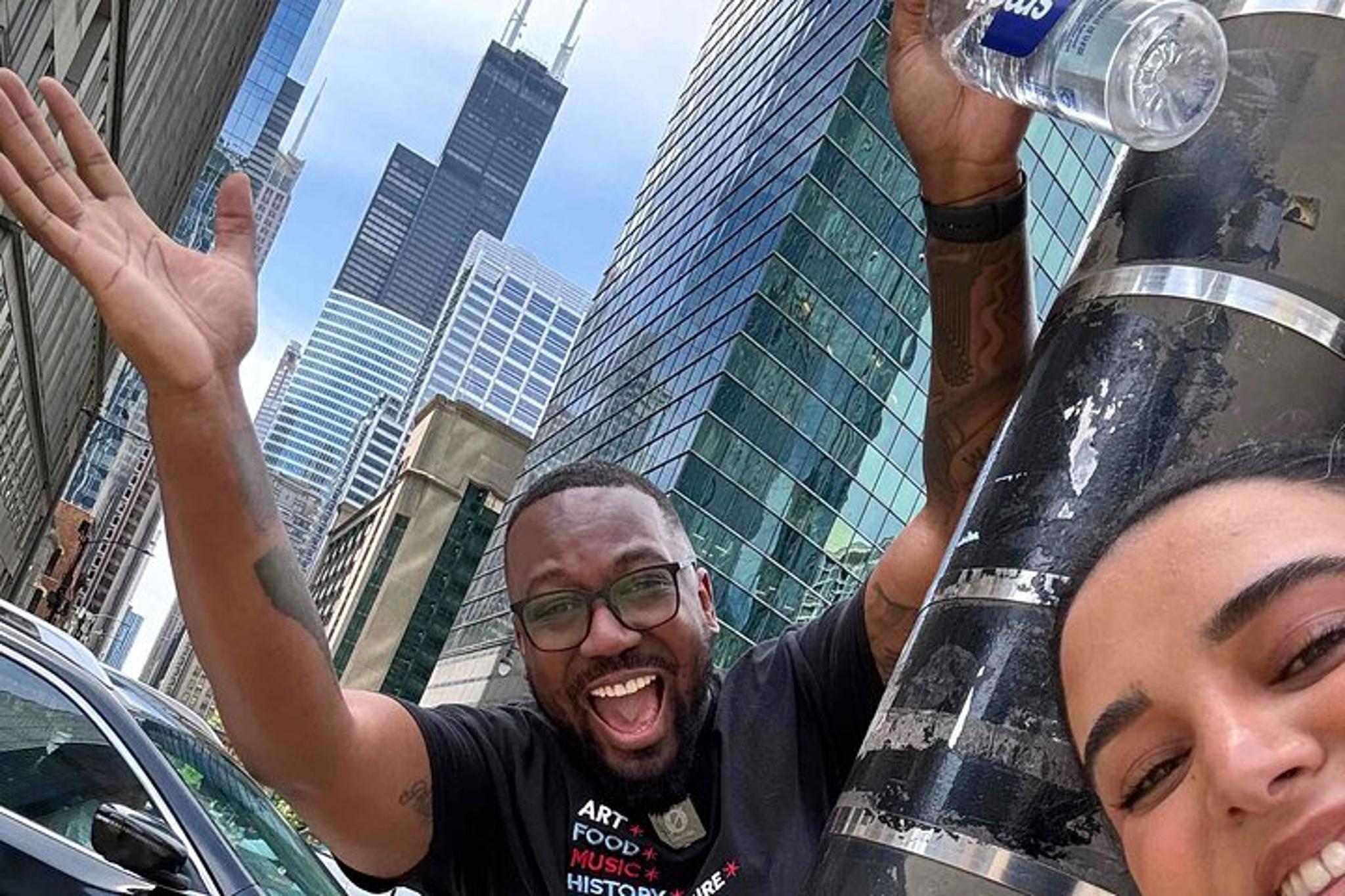 Chicago Scavenger Hunt - Image 2