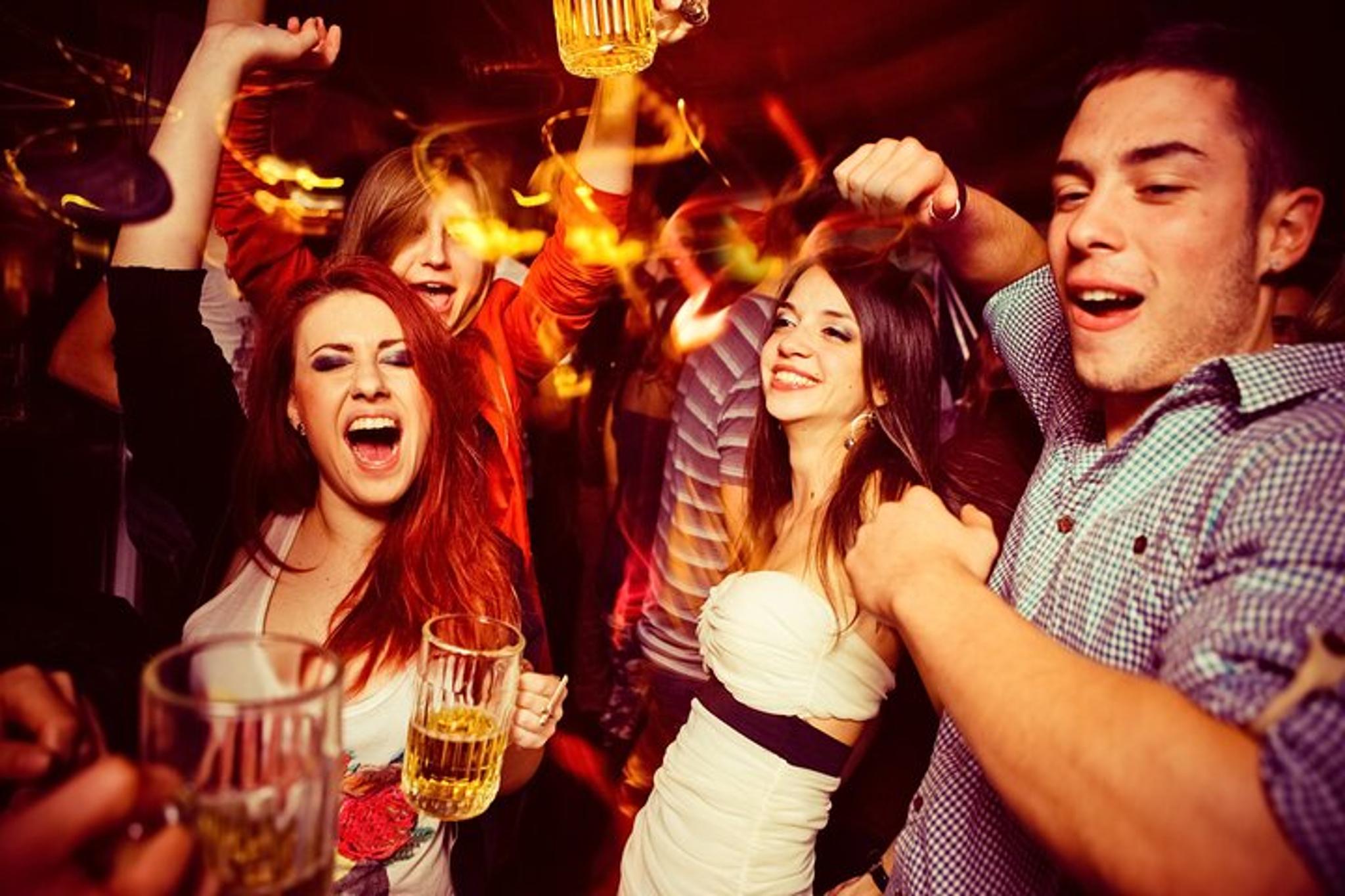 New York City Party Tour with Drinks - Image 6