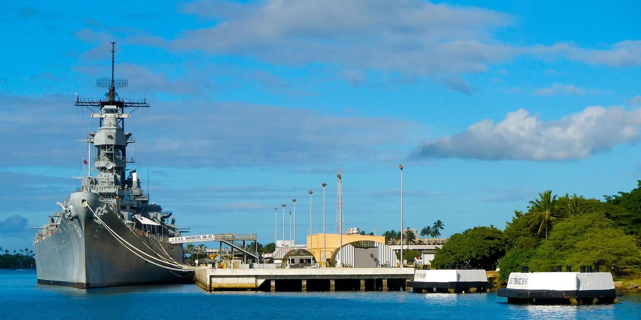 Oahu Pearl Harbor WWII Tour from Maui