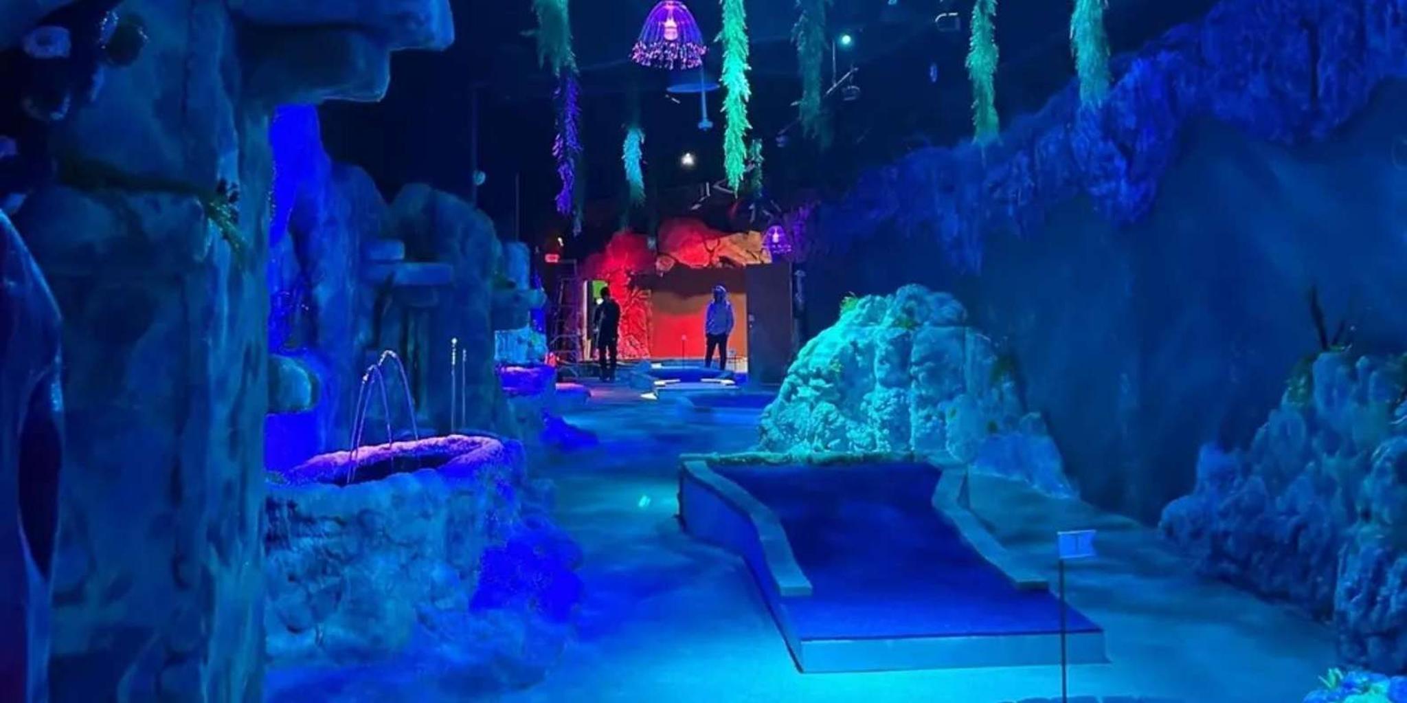 Pigeon Forge Indoor Mini Golf - Image 4