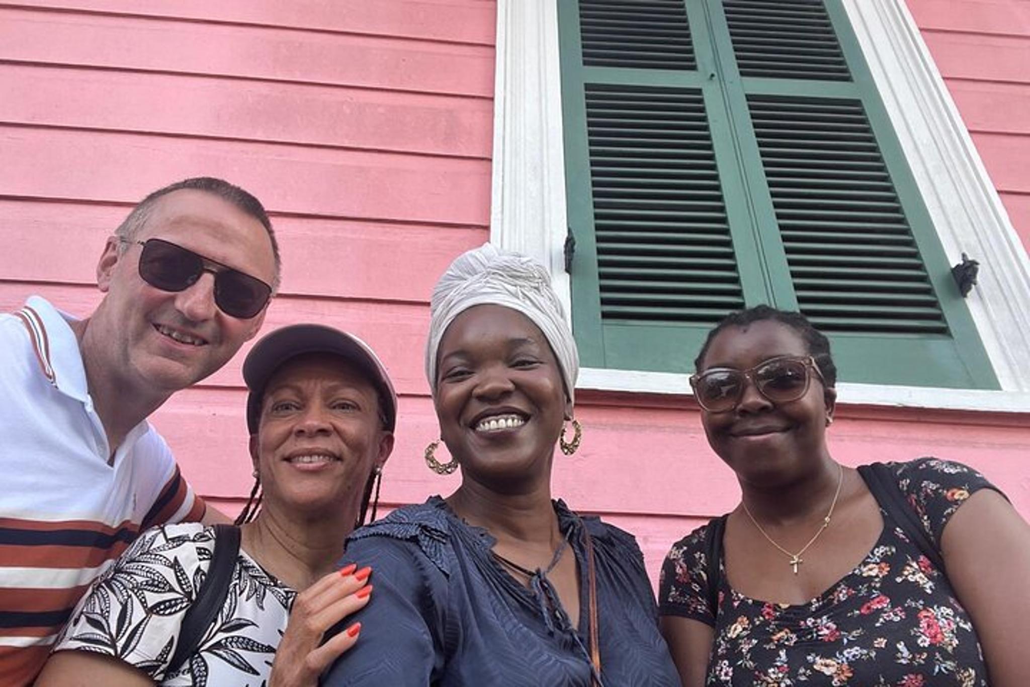 New Orleans City Tour with Drink and Souvenir - Image 6