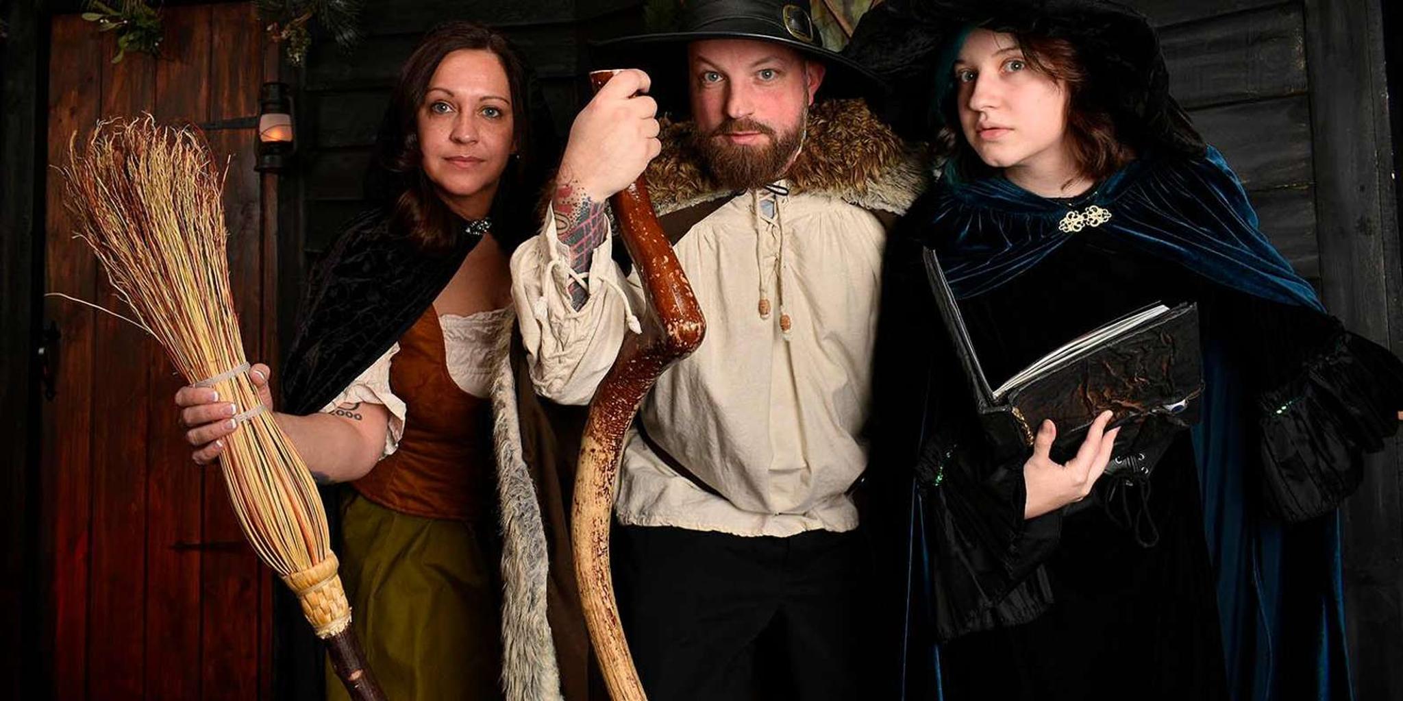 Salem Witch Costume Photo Studio Experience - Image 6