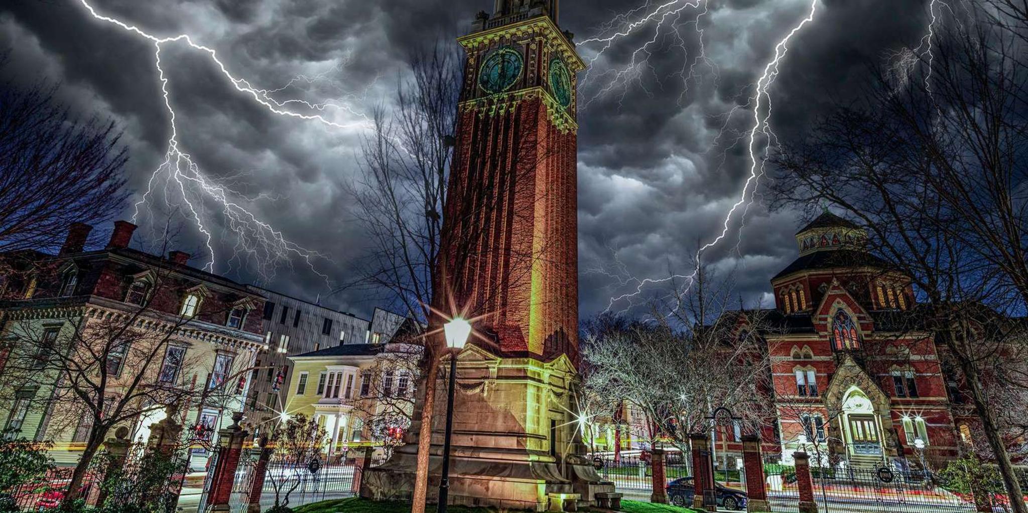Providence Ghost Tour: Phantoms & Poltergeists