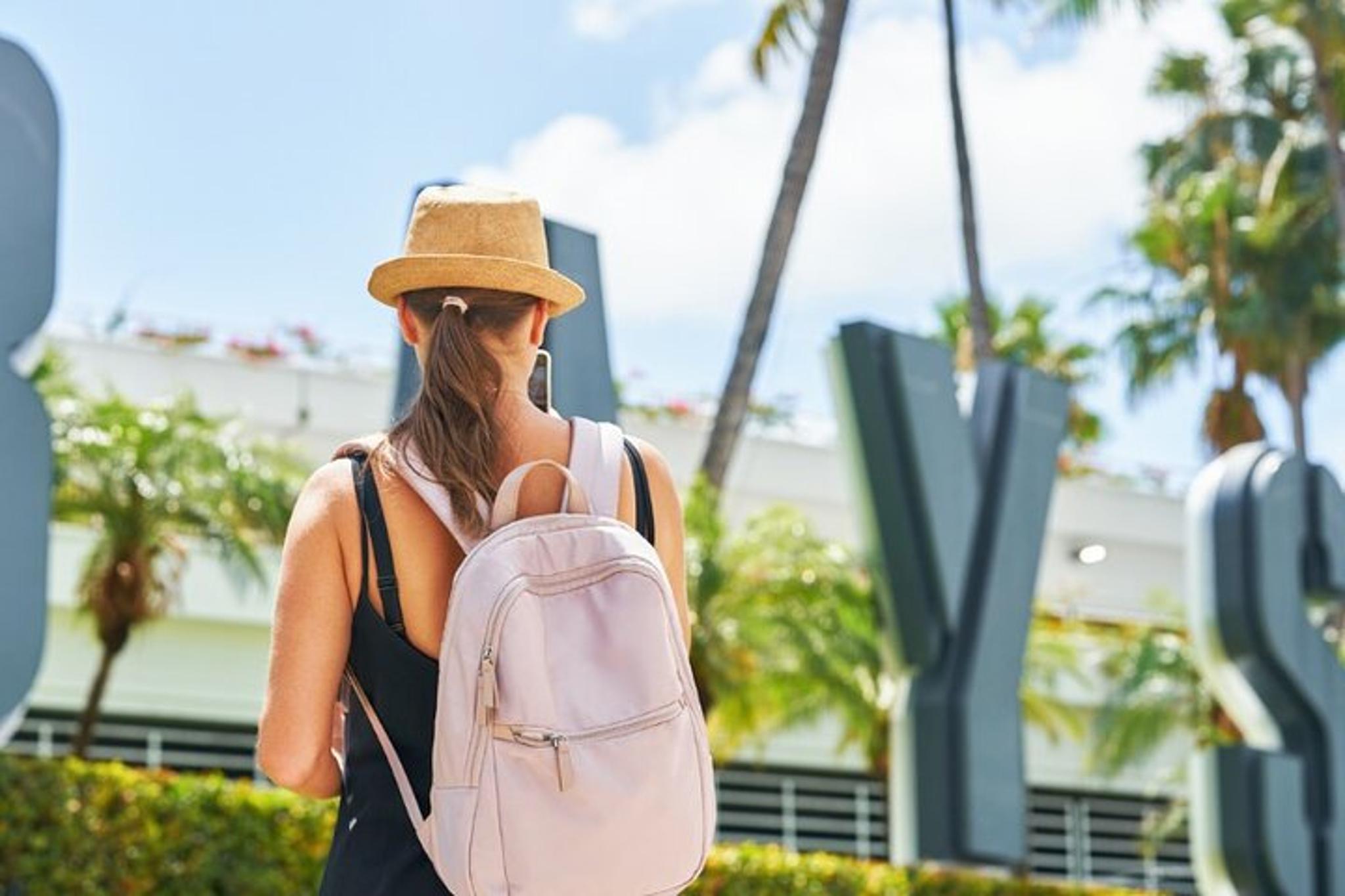 Miami Walking and Boat Tour 5-Hour Combo - Image 1