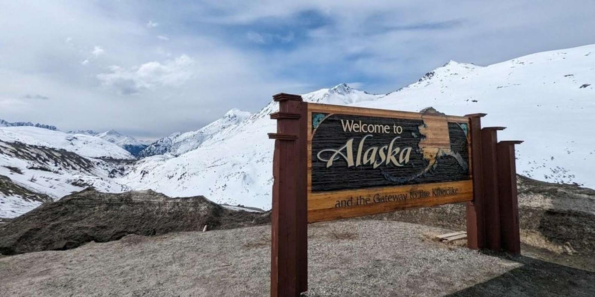 Skagway City and White Pass Summit Tour - Image 1