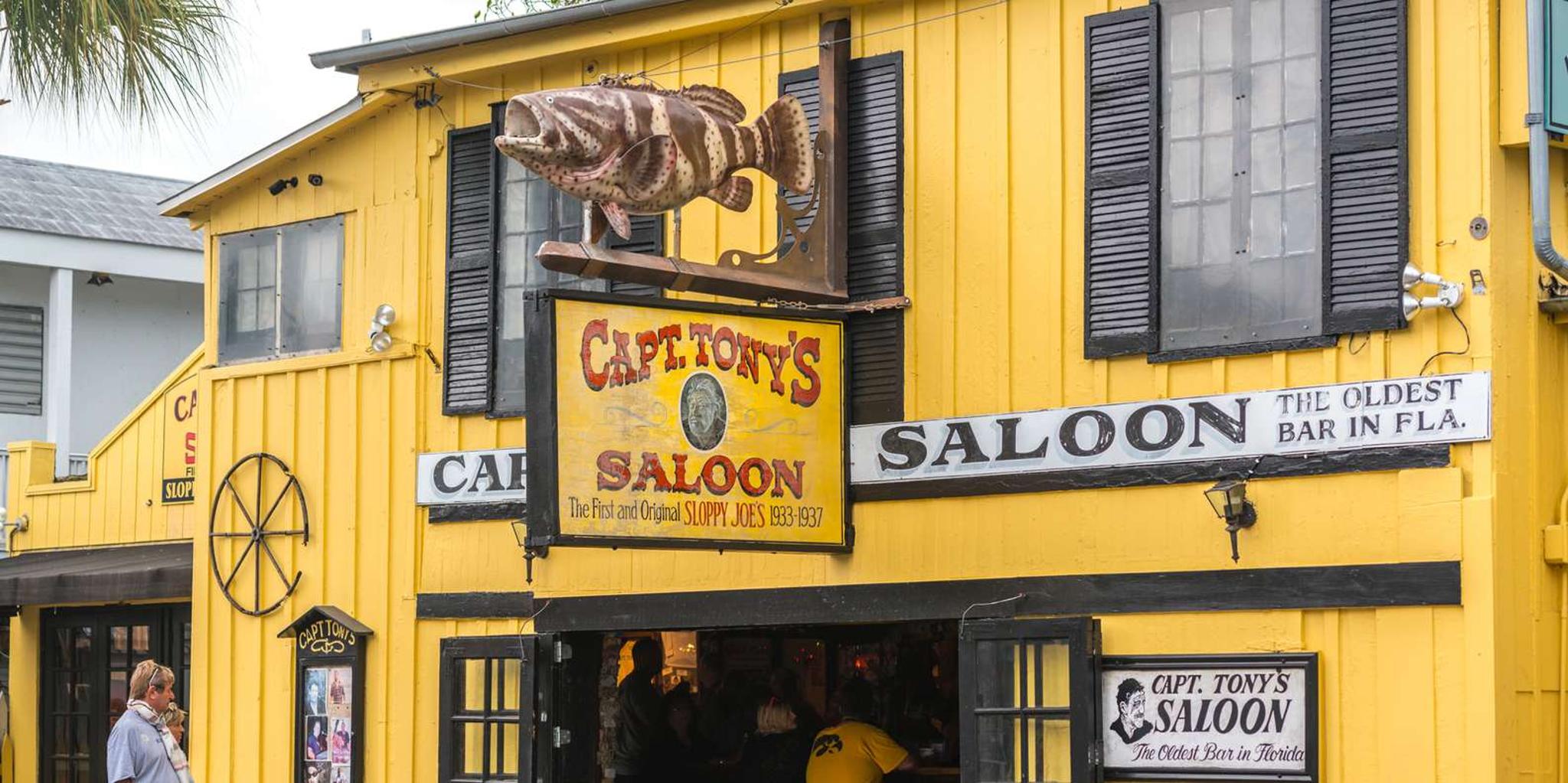 Key West Haunted Pub Crawl Walking Tour - Image 3