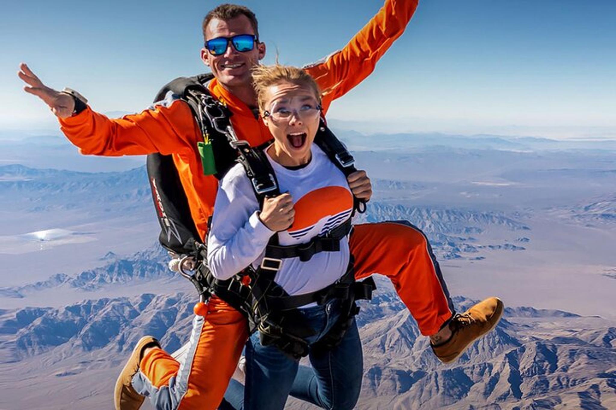 Las Vegas Tandem Skydiving Experience 3 hr