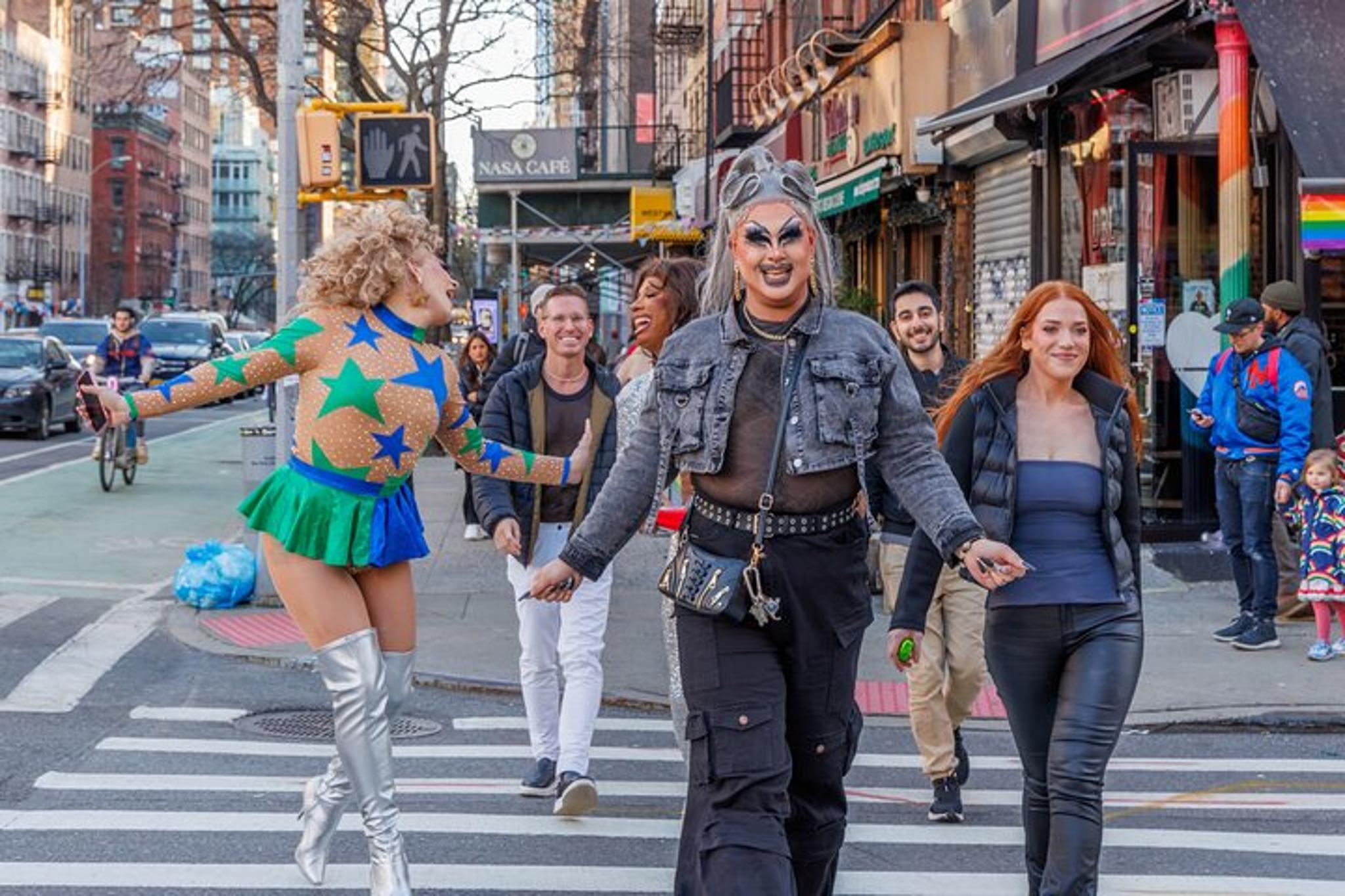 New York City Drag Bar Crawl - Image 2