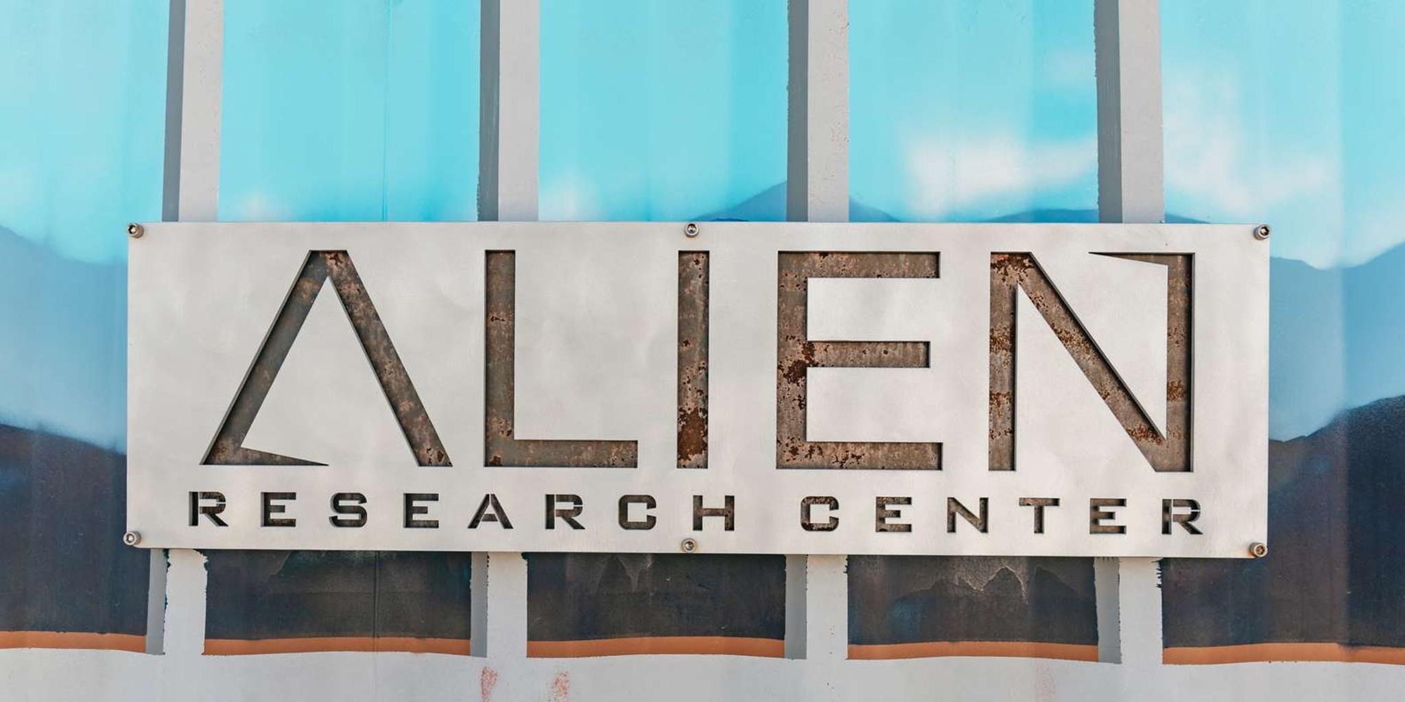 Las Vegas Area 51 Day Tour - Image 5