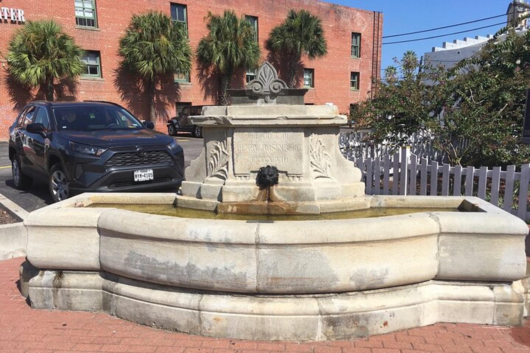 Galveston Scavenger Hunt in Post Office District - Image 3