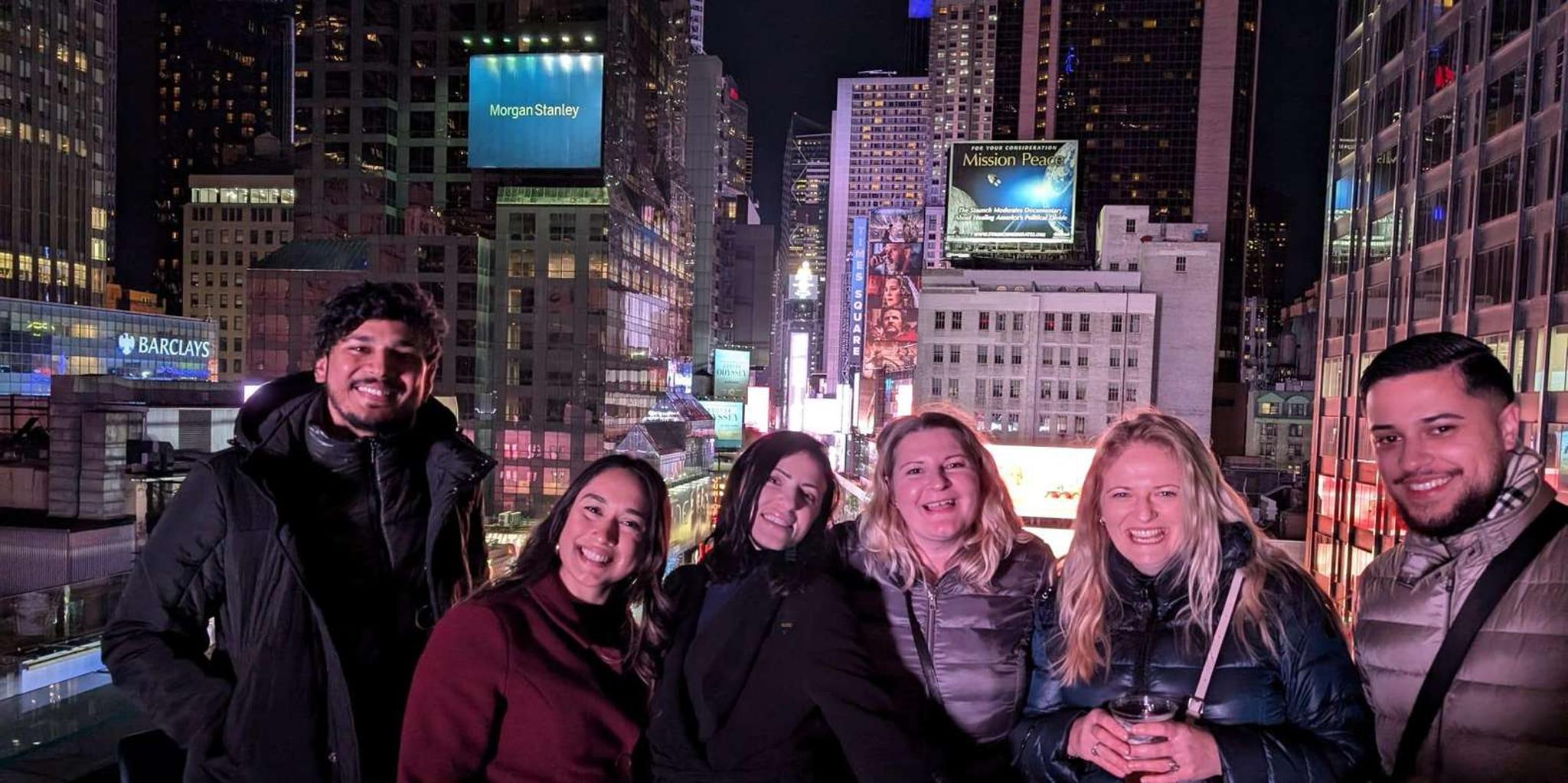 New York City Bar and Rooftop Night Tour - Image 6