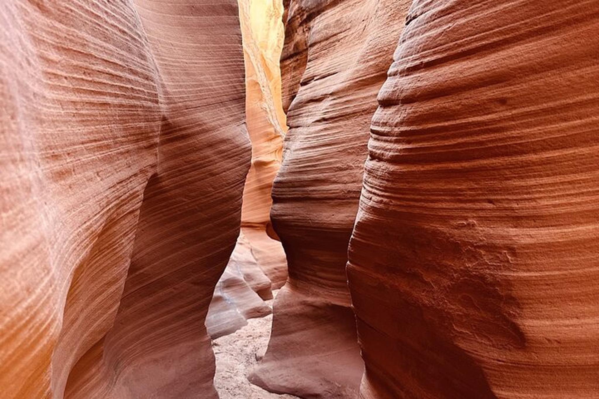 Antelope Wind Canyon Slot Tour - Image 6