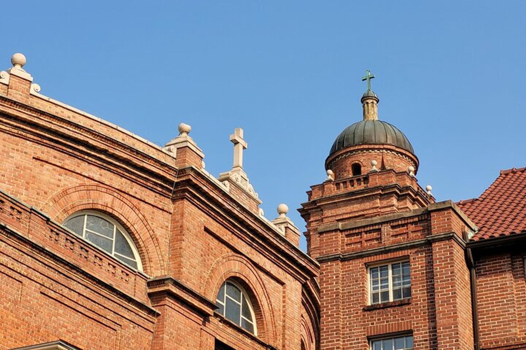 Asheville Walking Tour for Couples - Image 6