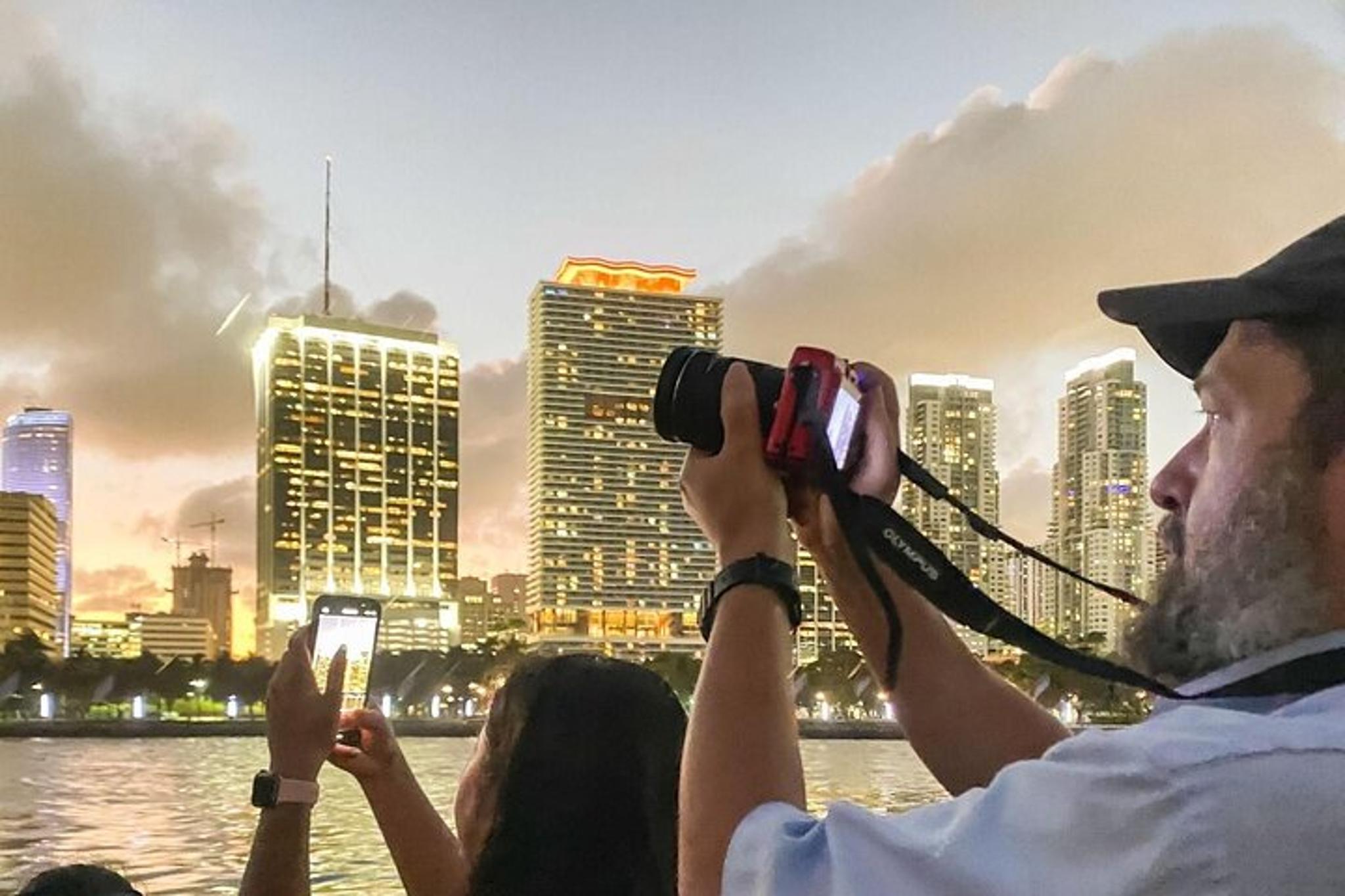 Miami Biscayne Bay Evening Cruise - Image 4