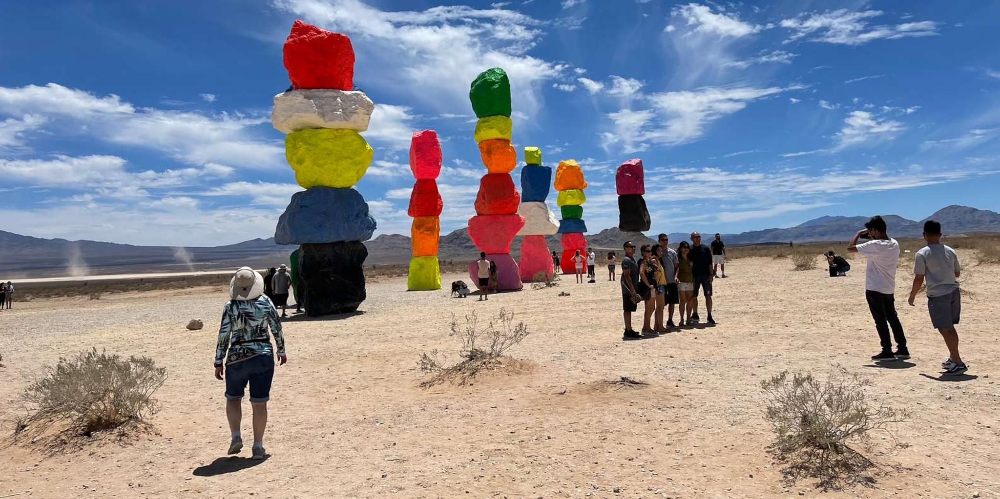 Las Vegas Car Tour to Seven Magic Mountains - Image 5