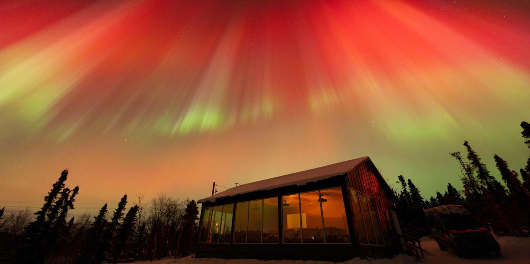 Fairbanks Aurora Glass House Experience - Image 3