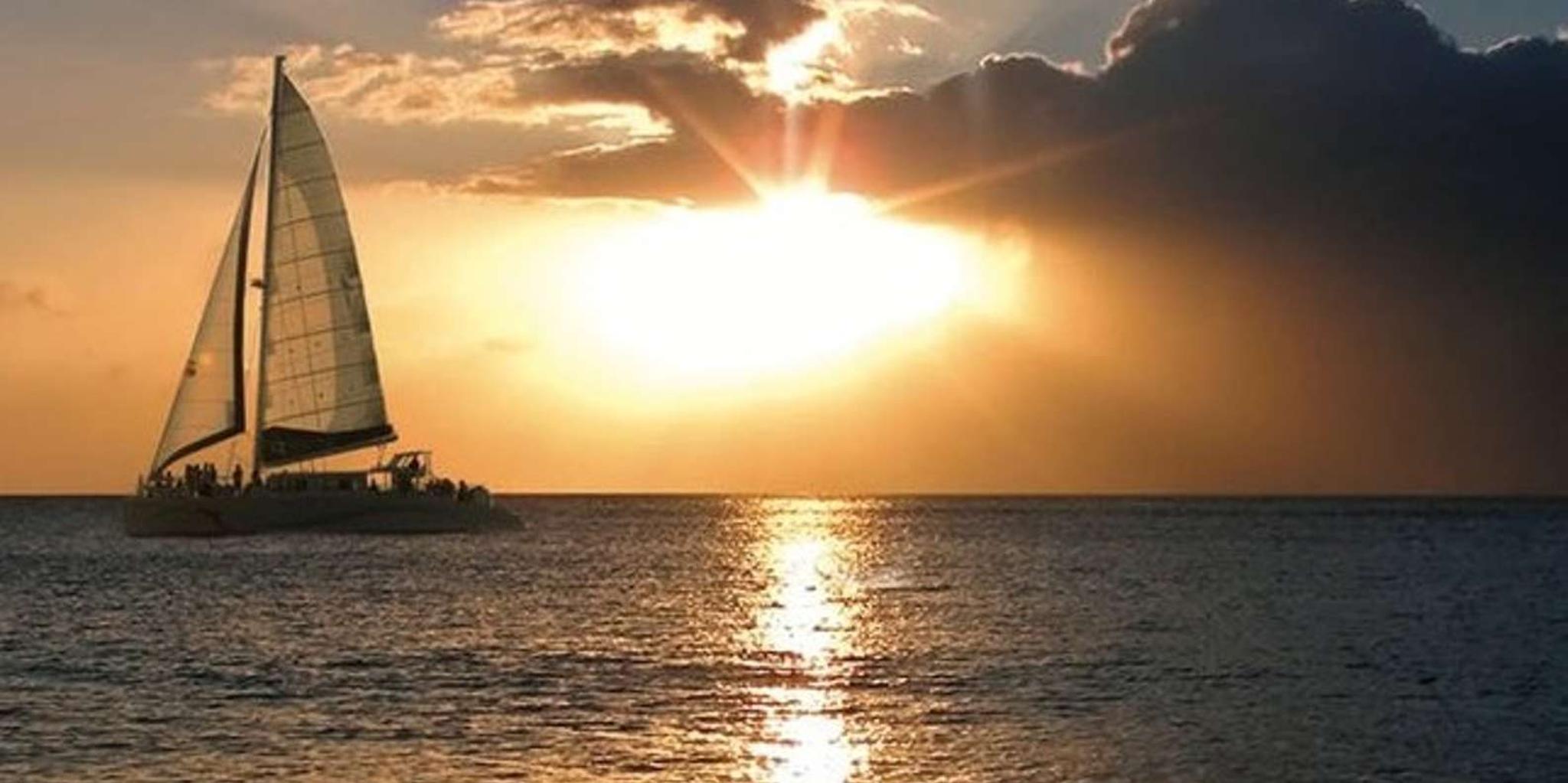 Maui Catamaran Sunset Sail with Appetizers