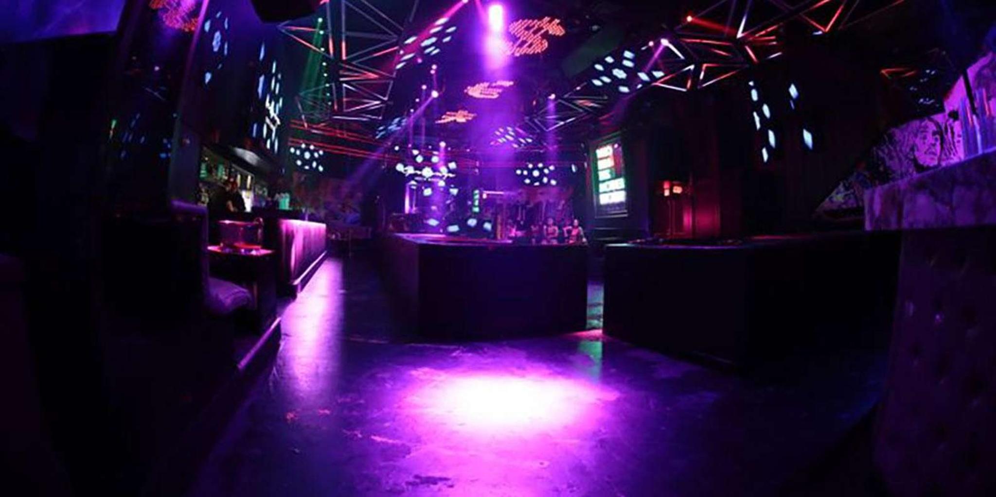 Miami Boat Party and Nightclub Experience - Image 4