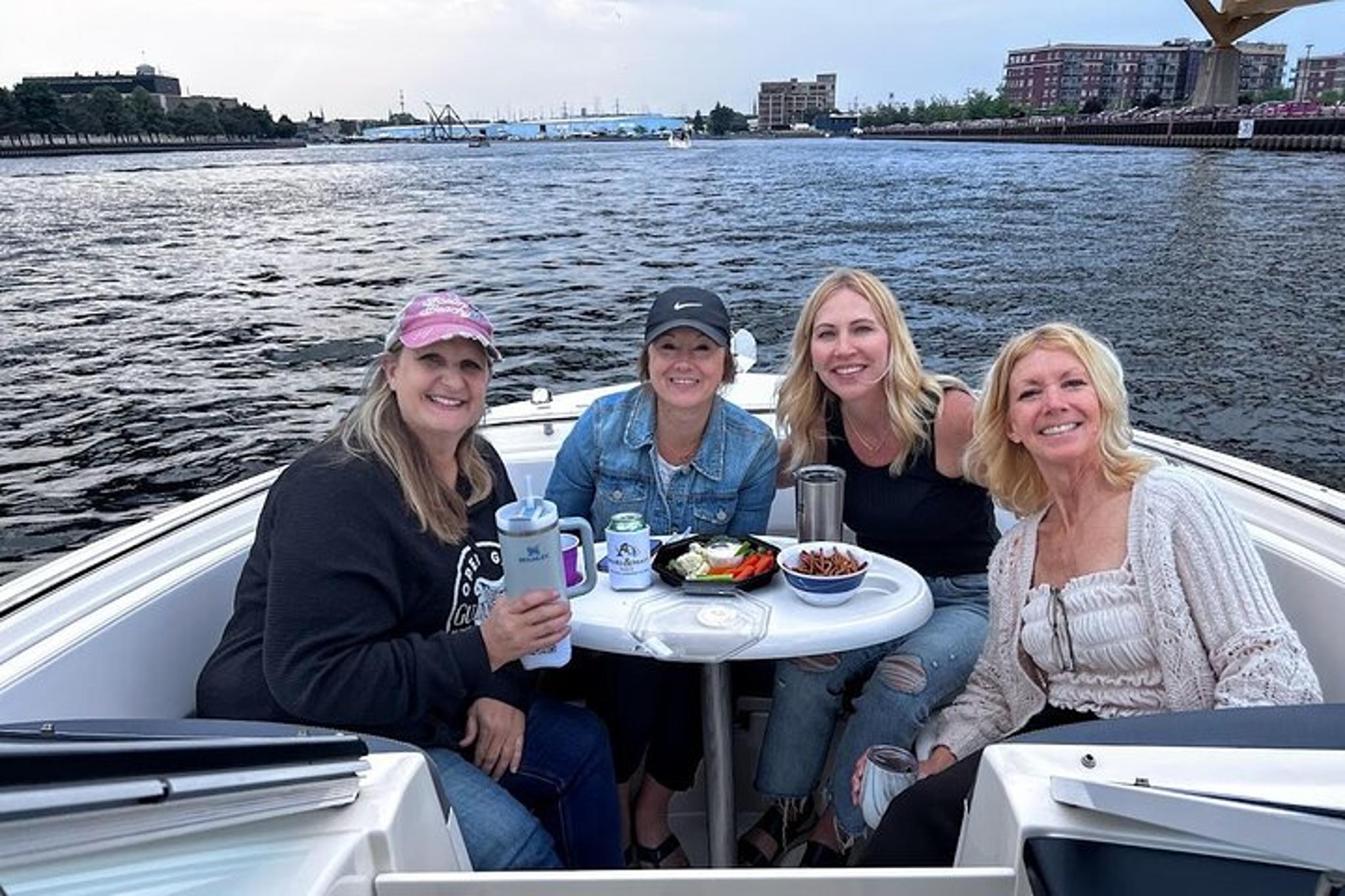 Milwaukee Powerboat Rental on Lake Michigan - Image 3