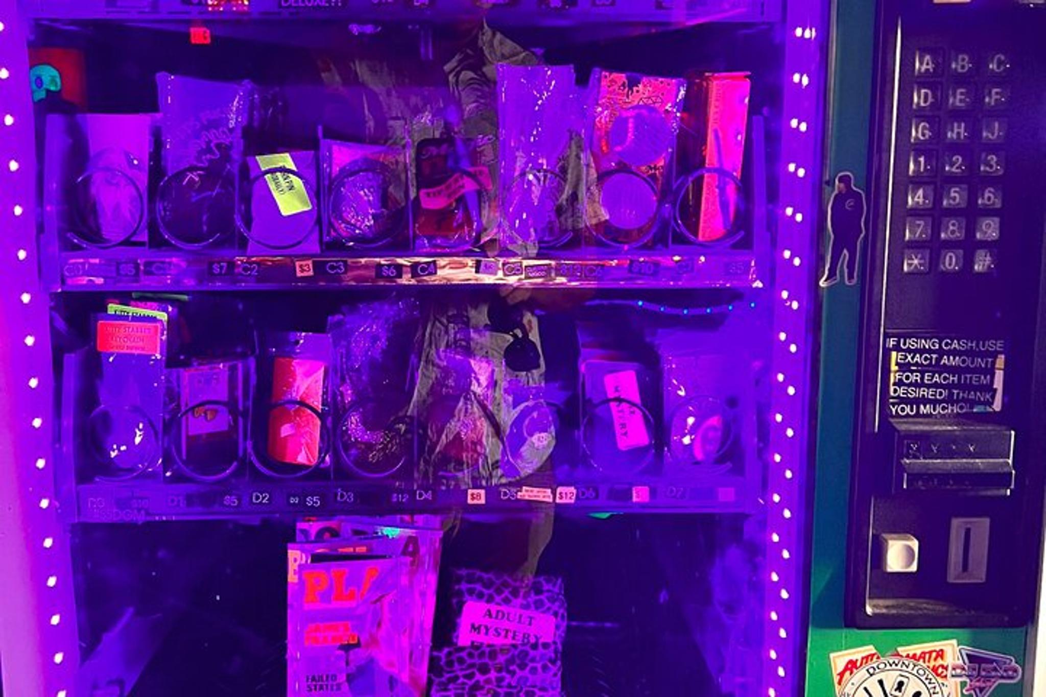 Las Vegas Bar Crawl Off The Beaten Path 2 hr - Image 5