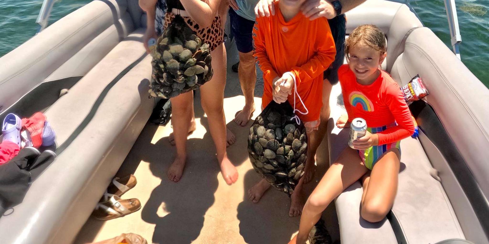 Crystal River Scalloping Tour - Image 3