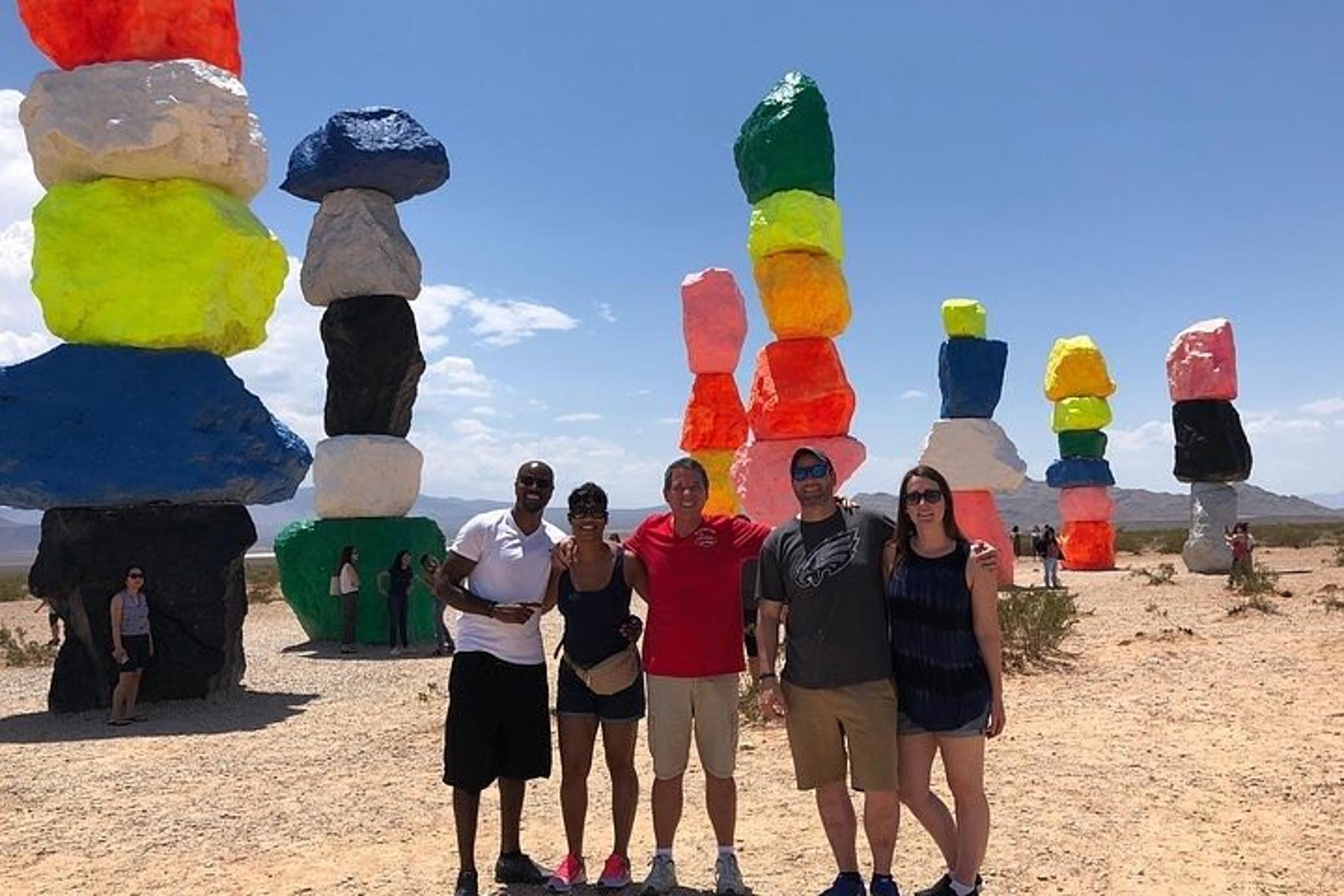 Las Vegas Hoover Dam Tour with Seven Magic Mountains Stop