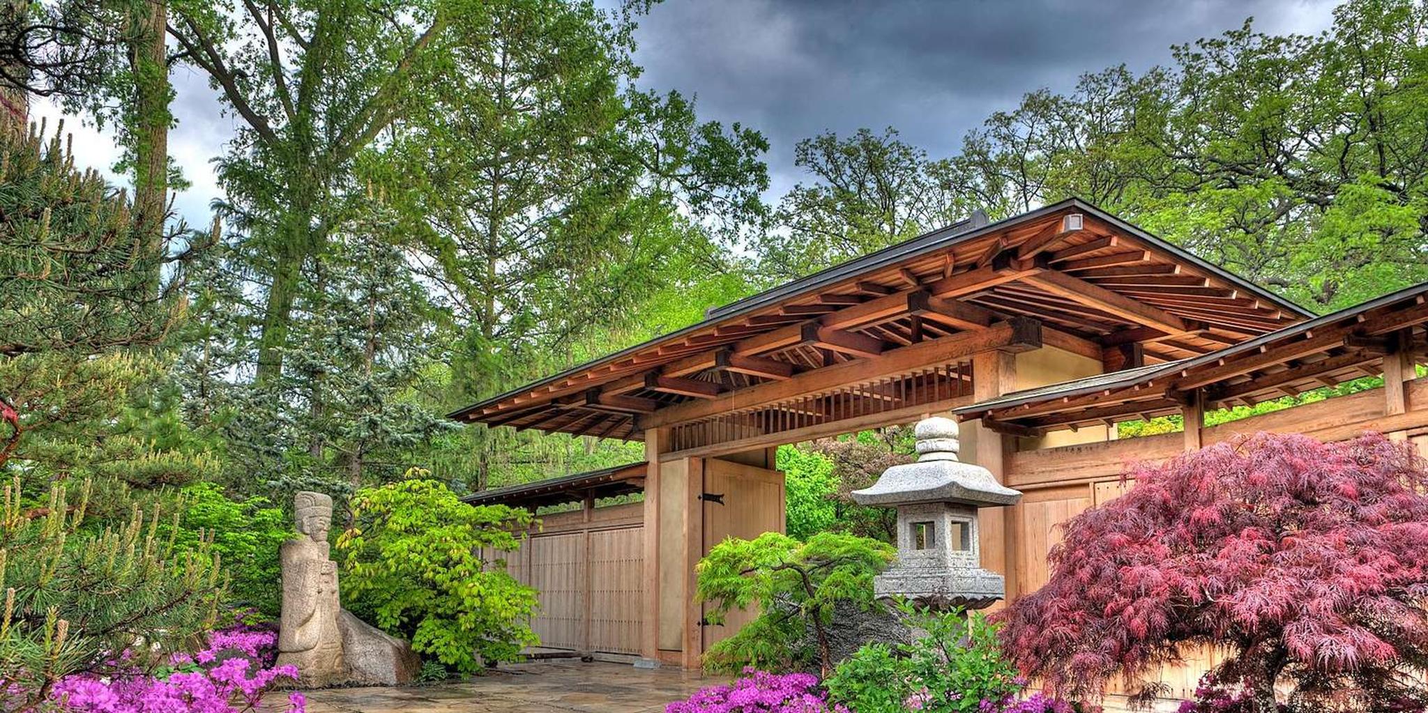 Chicago Lake Geneva and Anderson Japanese Gardens Tour - Image 1