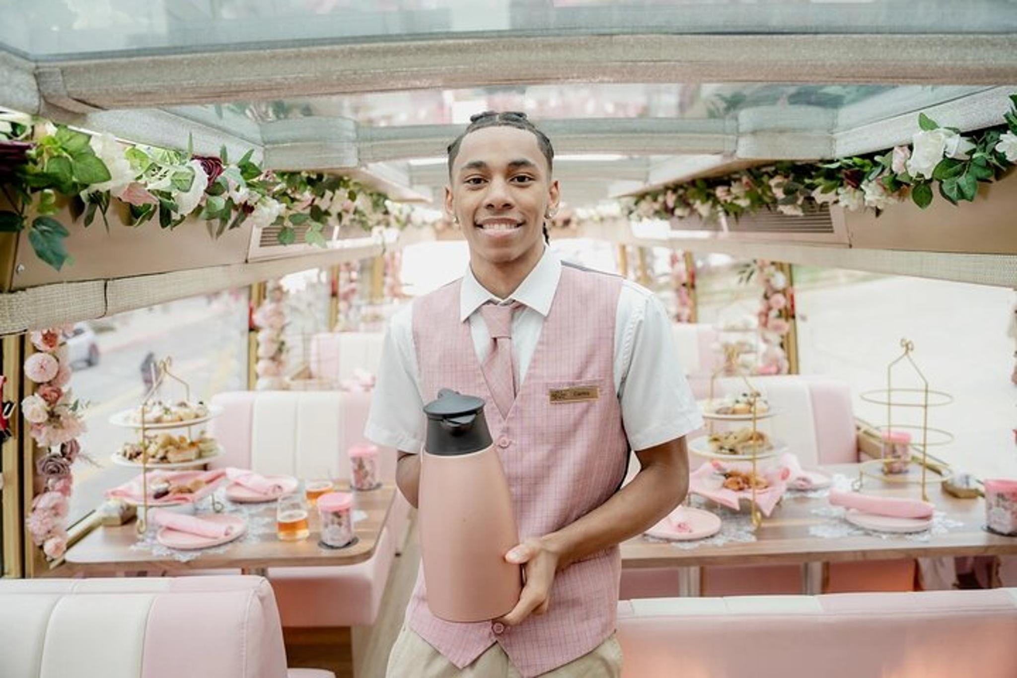 Washington DC High Tea Bus Tour - Image 3