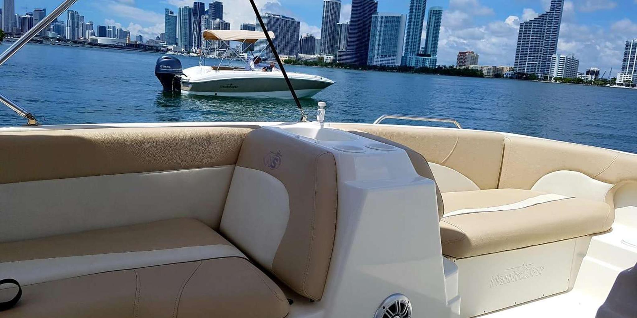 Miami Self-Drive Boat Rental on Biscayne Bay - Image 3