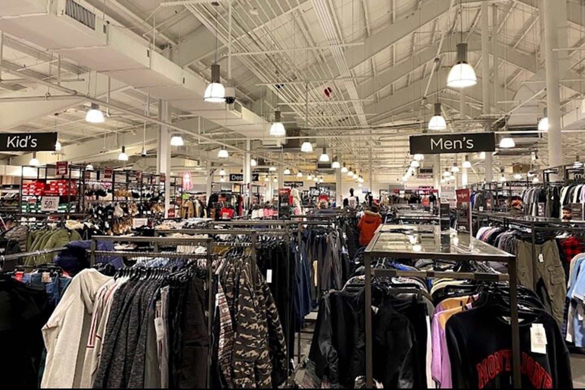 Woodbury Shopping Tour 7 hr - Image 6