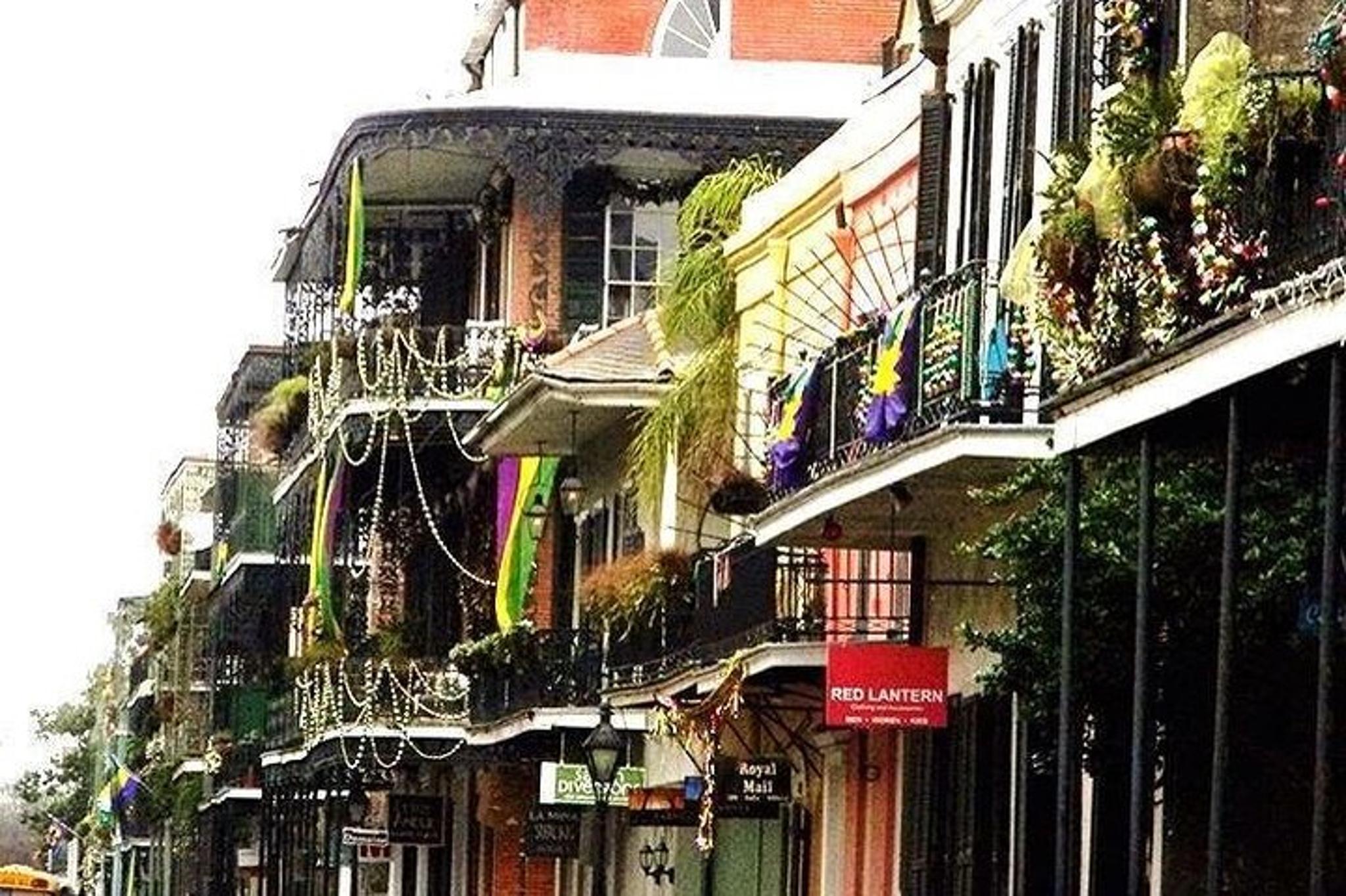 New Orleans Christmas Walking Tour - Image 2