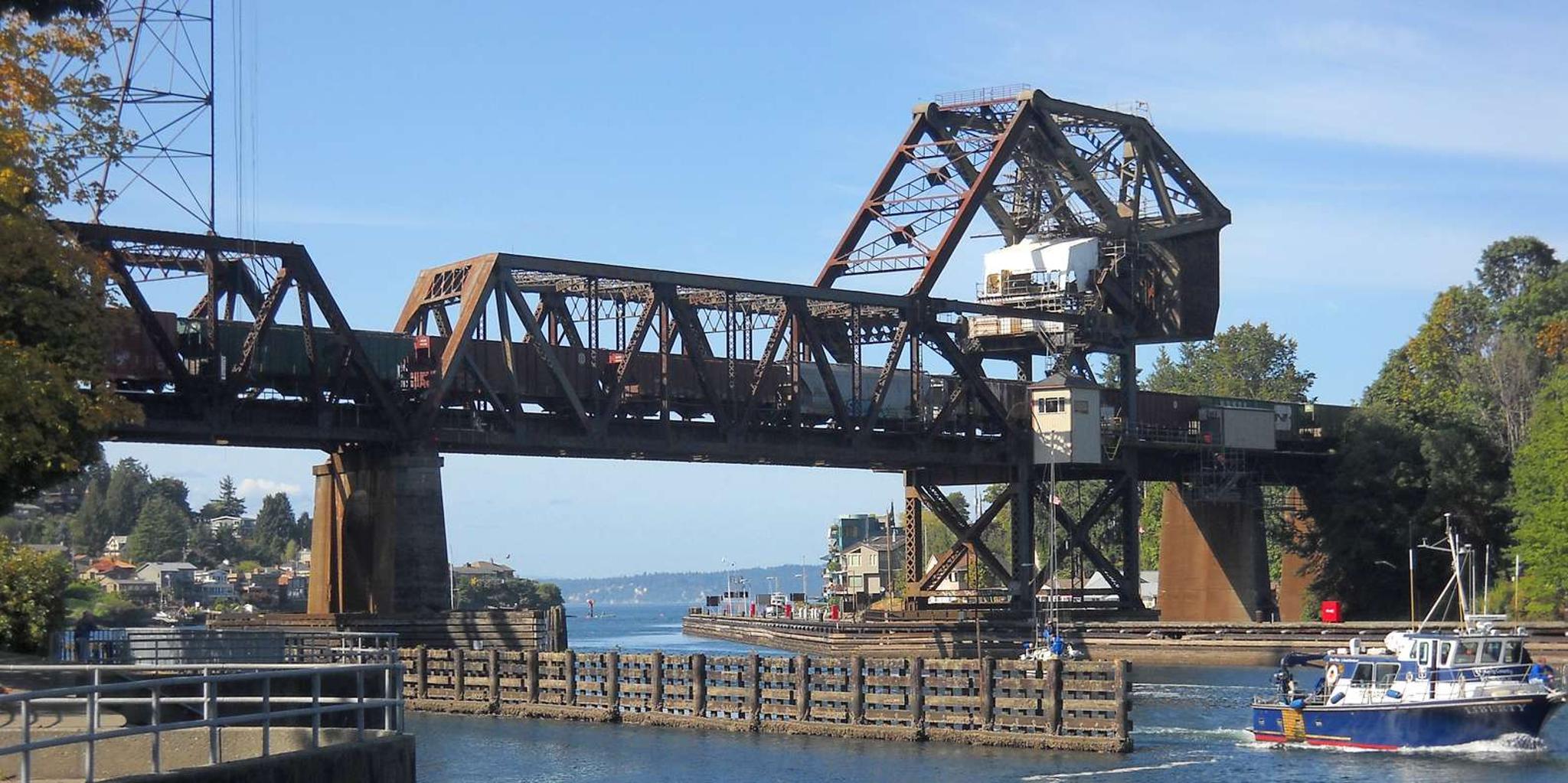 Seattle Scenic Bus Tour with Ballard Locks