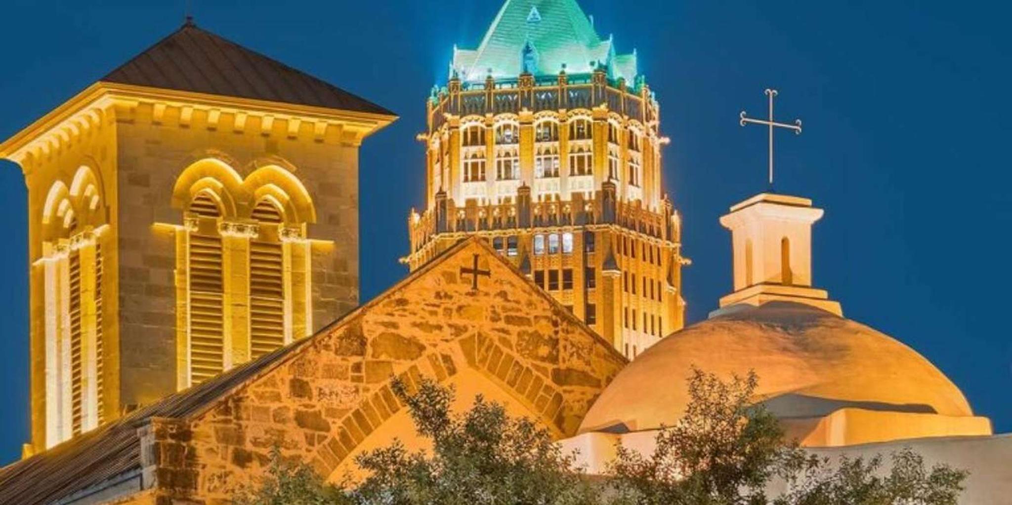 San Antonio City Lights Night Trolley Tour - Image 6