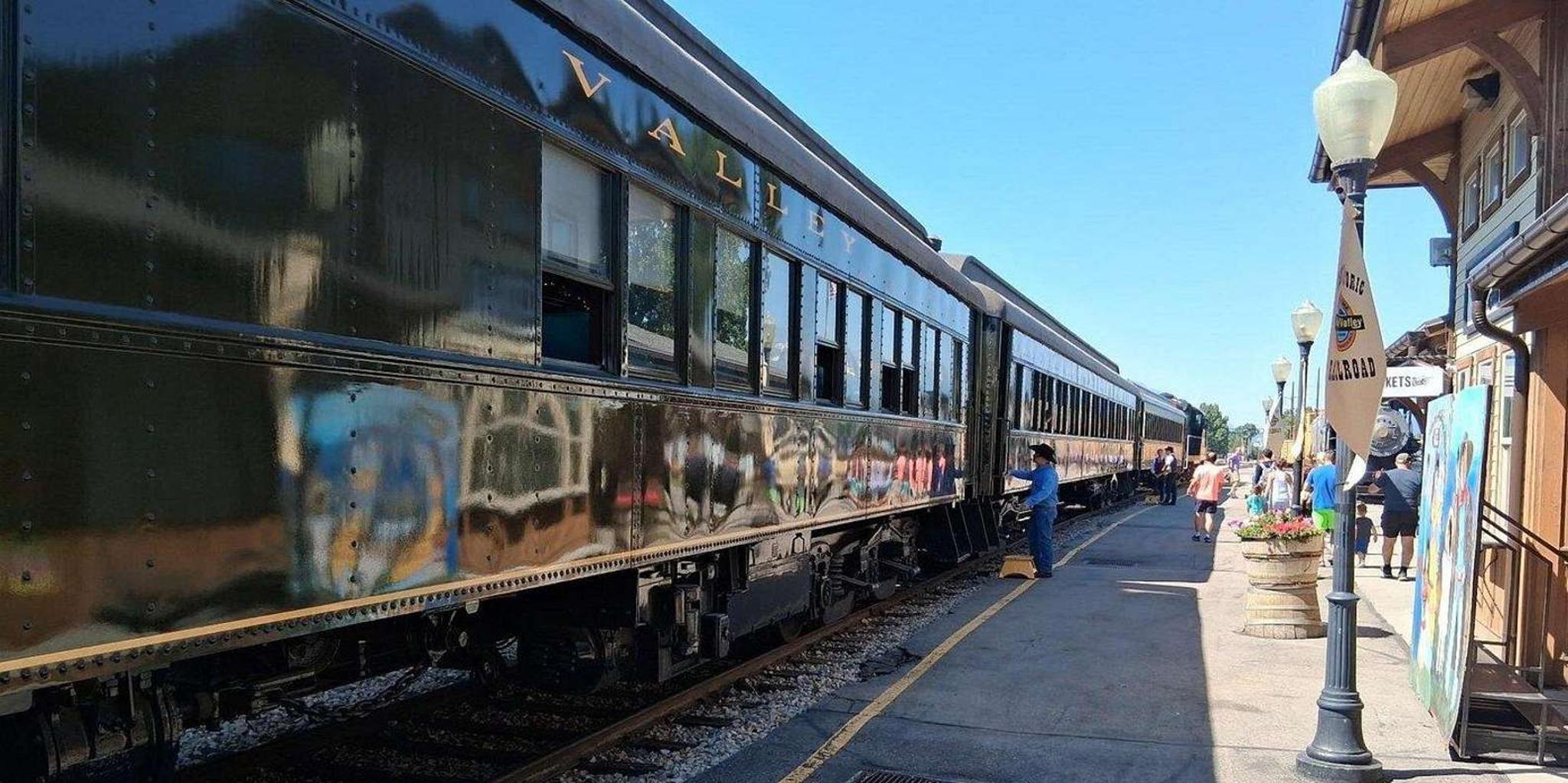 Park City Heber Valley Railroad & Deer Creek Tour 3.5 hr - Image 2