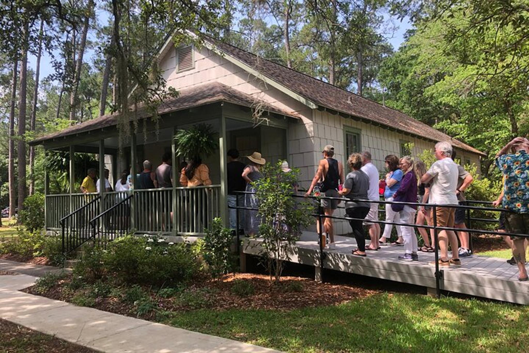 Myrtle Beach Ghosts and Pirates Trolley Tour - Image 6