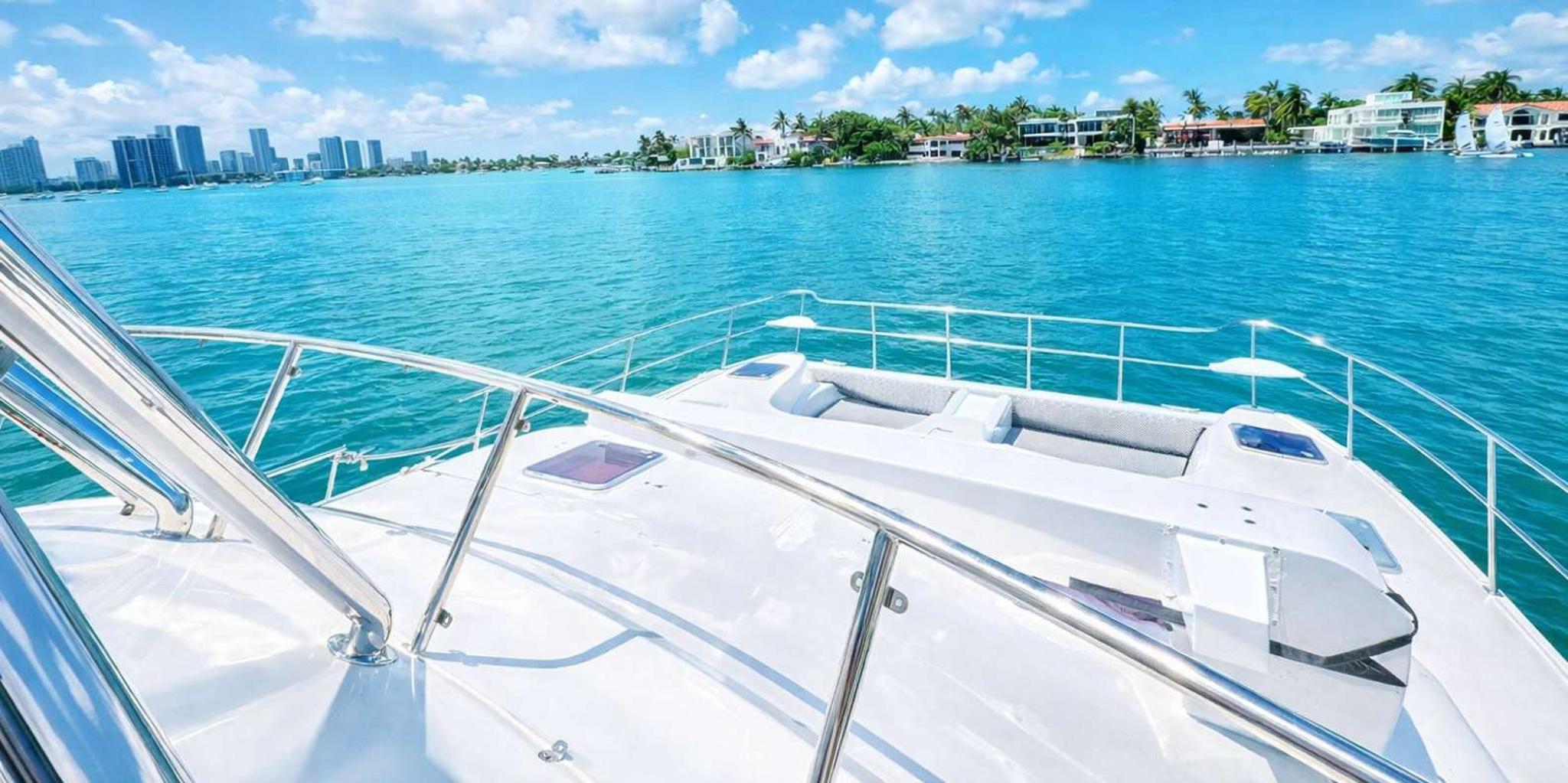 Miami Catamaran Tour 60ft - Image 6