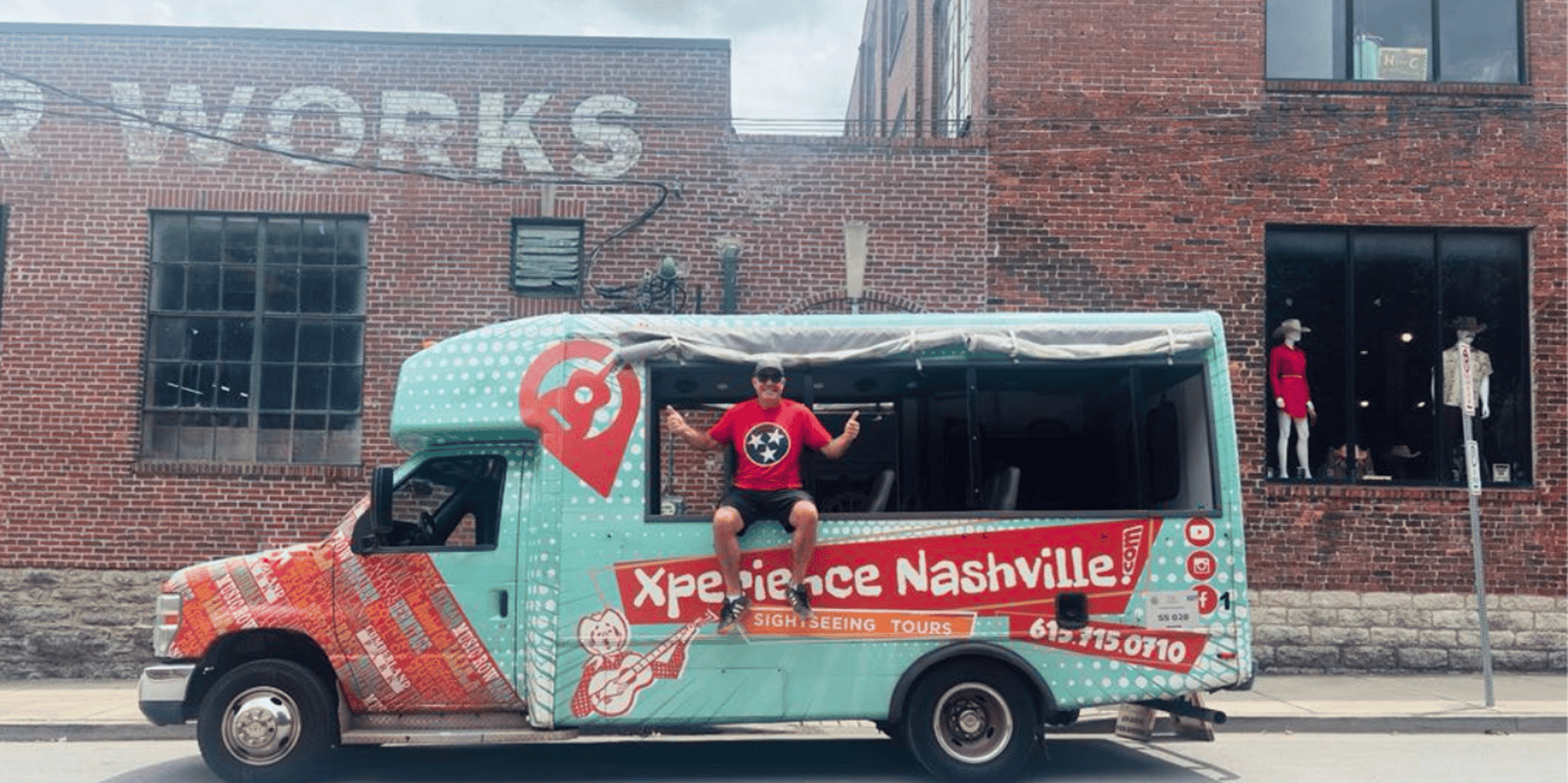 Nashville Open-Air Bus Tour - Image 5